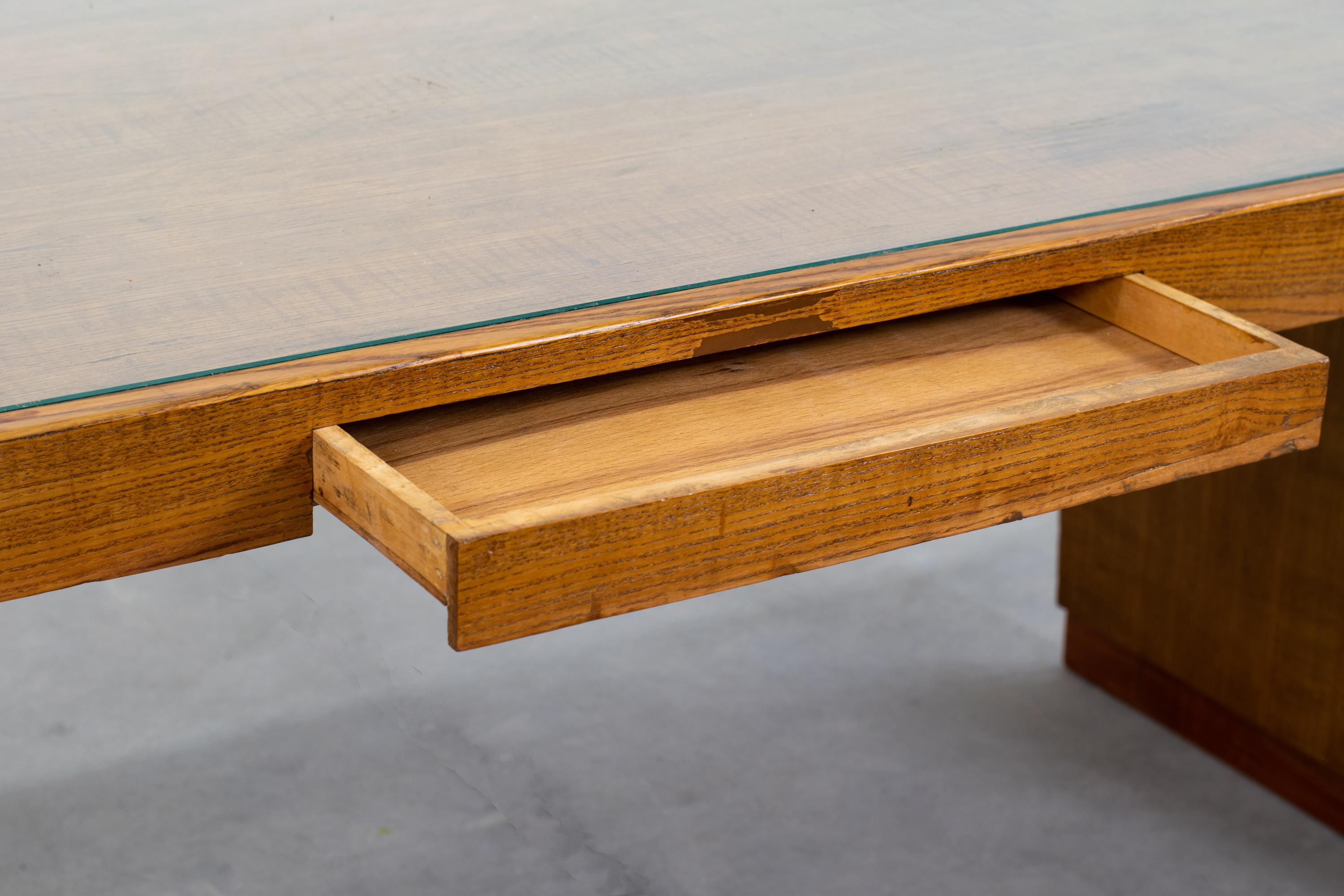 Gio Ponti Low Rectangular Table in Wood and Glass for BNL 1950s Italy In condizioni buone in vendita a Montecatini Terme, IT