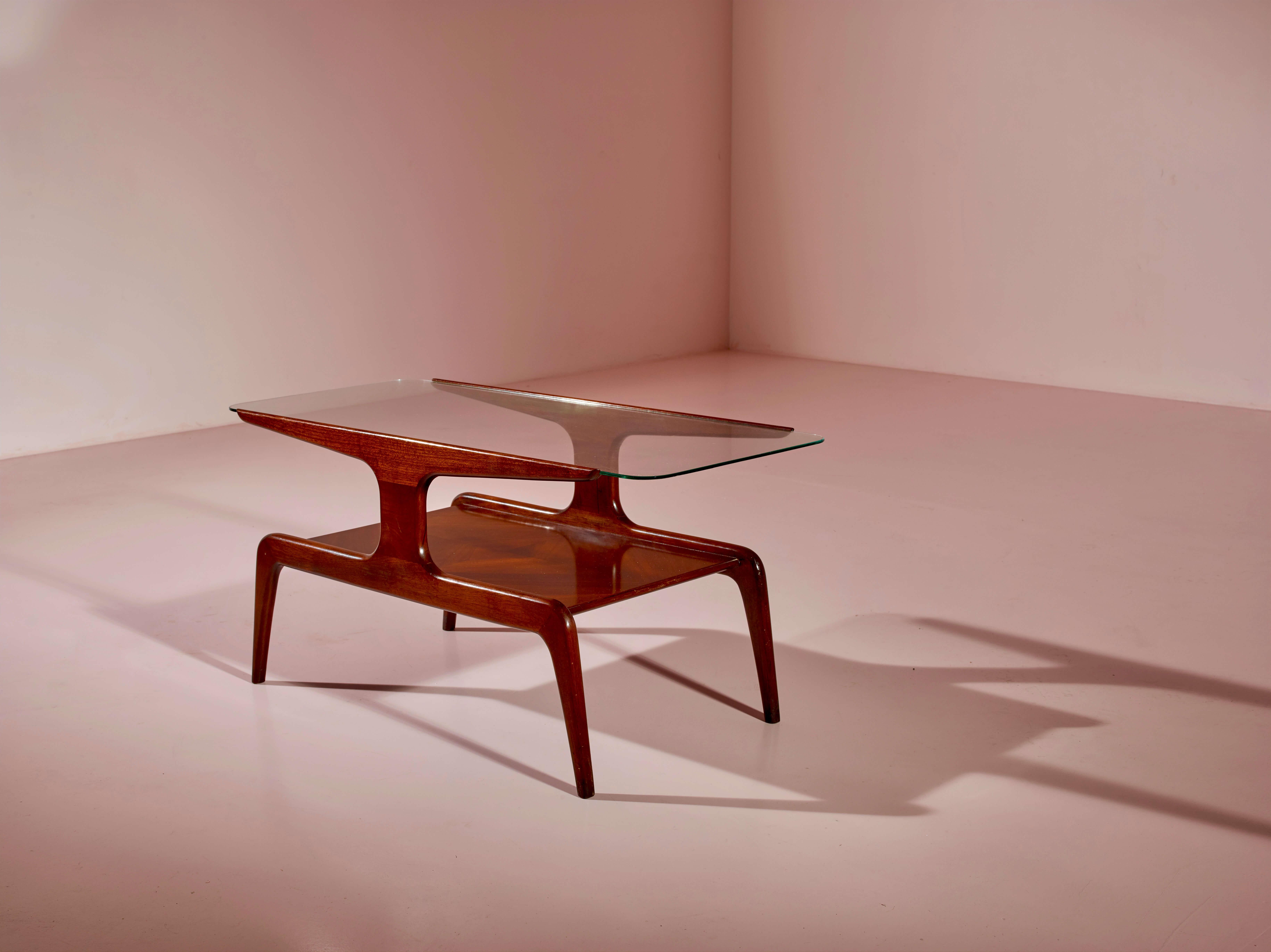 Gio Ponti, niedriger Tisch aus afrikanischem Nussbaumholz und Glas, Italien, 1950er Jahre im Angebot 1