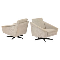 Gio Ponti (Manner) Swiveling Armchairs, Italy 1950's
