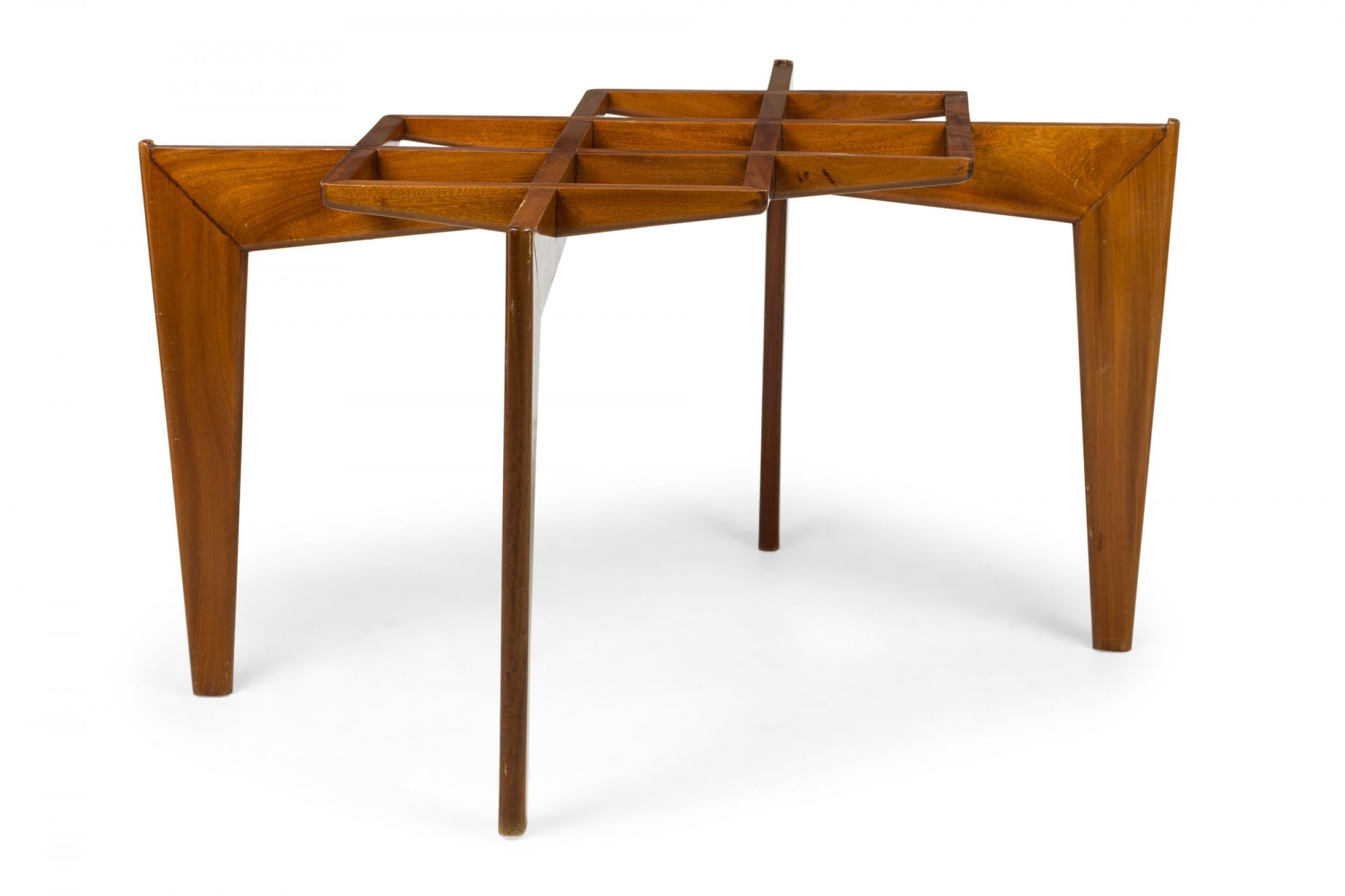 Incrusté Table de salle à manger en acajou Gio Ponti Mid-Century Italian Modern en vente