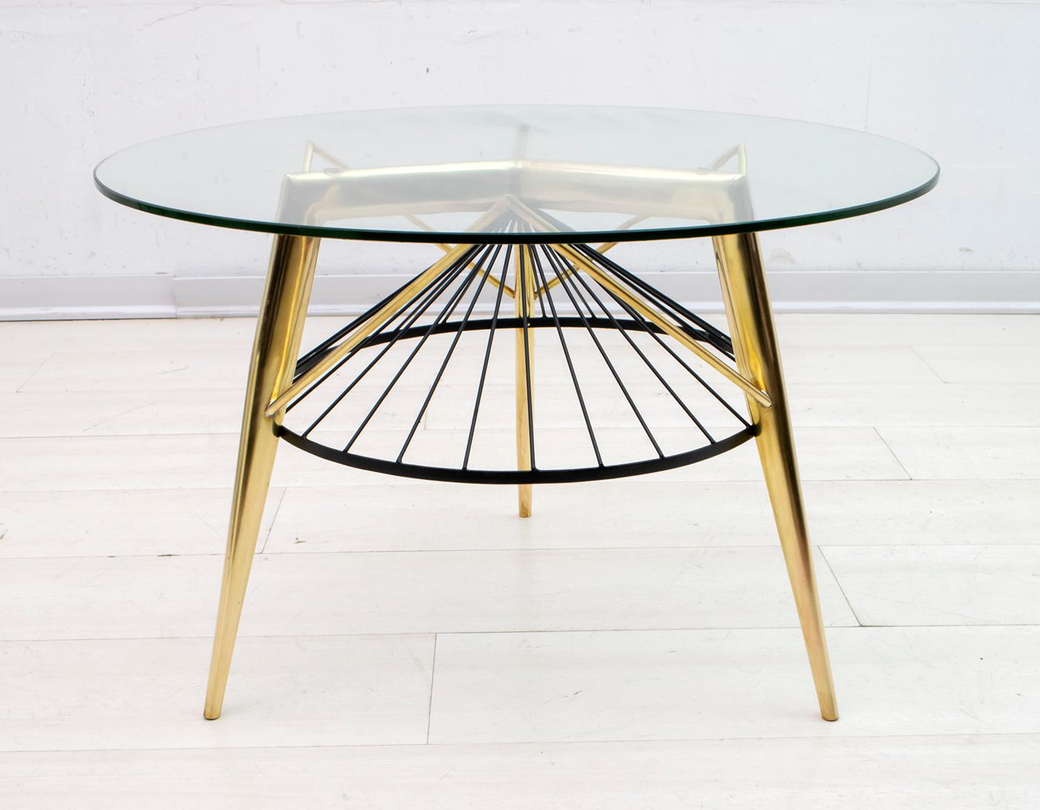 Mid-20th Century Gio Ponti Mid-Century Modern Brass Round Coffee Table for Singer & Sons, 1950s