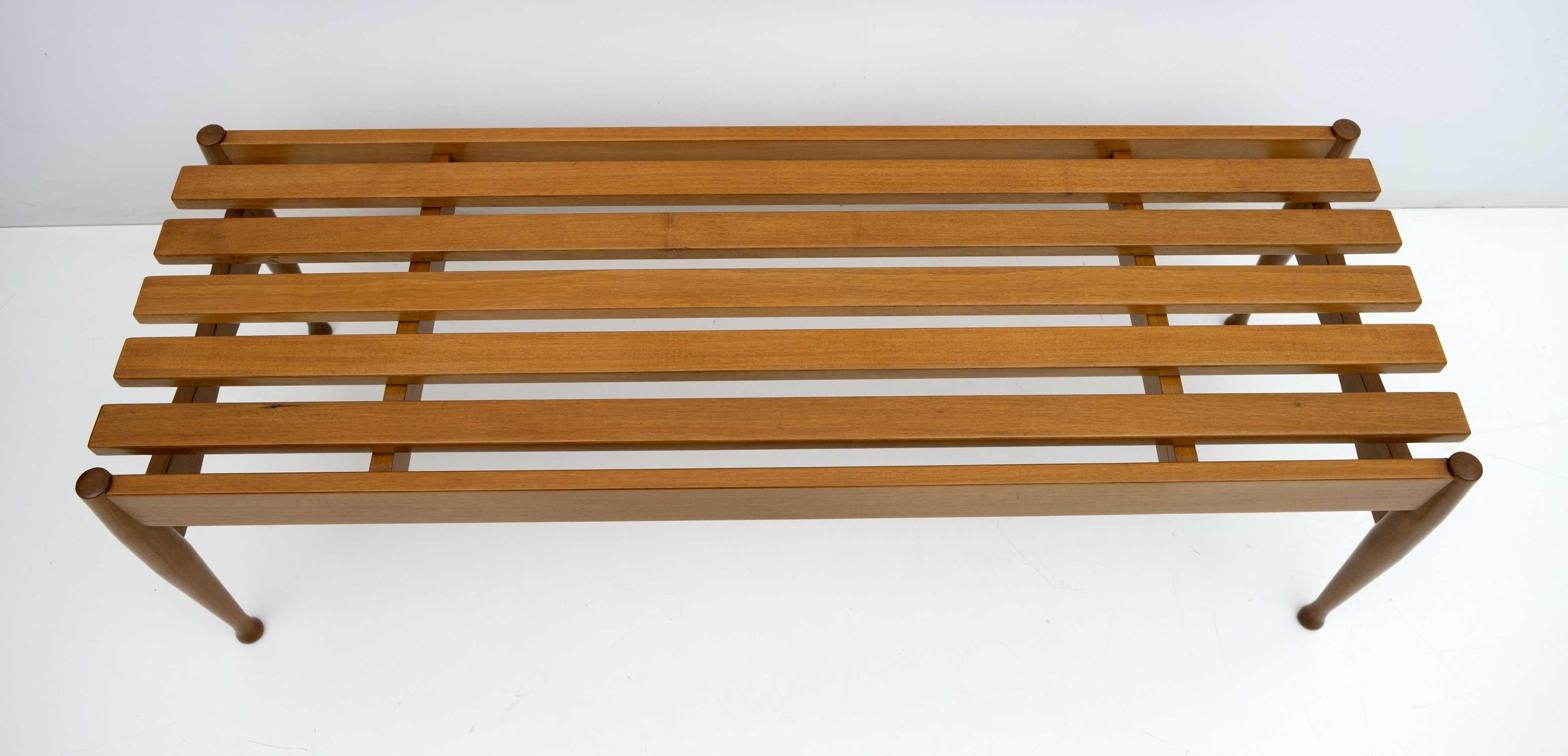 Walnut Attributed Giò Ponti Mid-century Modern Italian Bench for Fratelli Reguitti, 50s For Sale