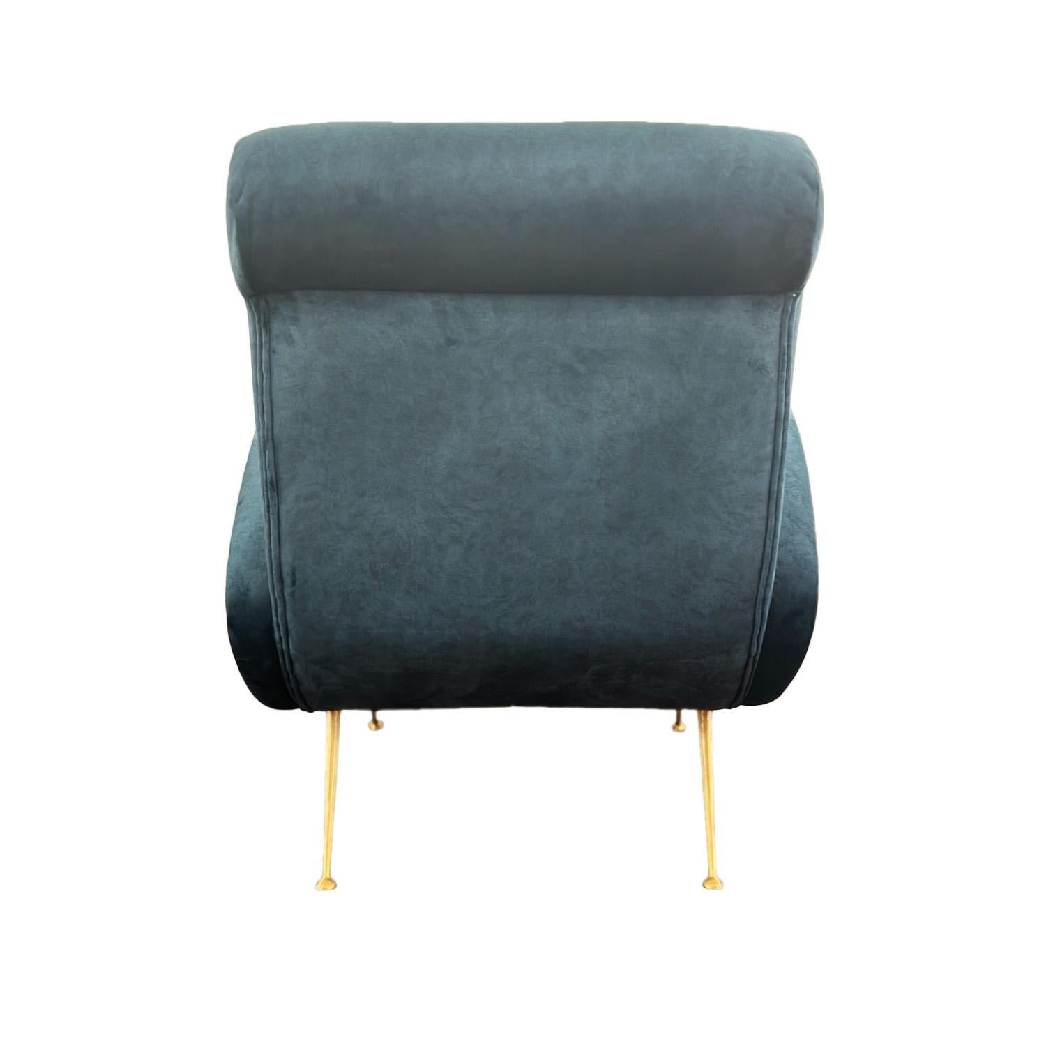 Hand-Crafted Gio Ponti Attributed Mid Century Modern Lounge Chair 1960s
