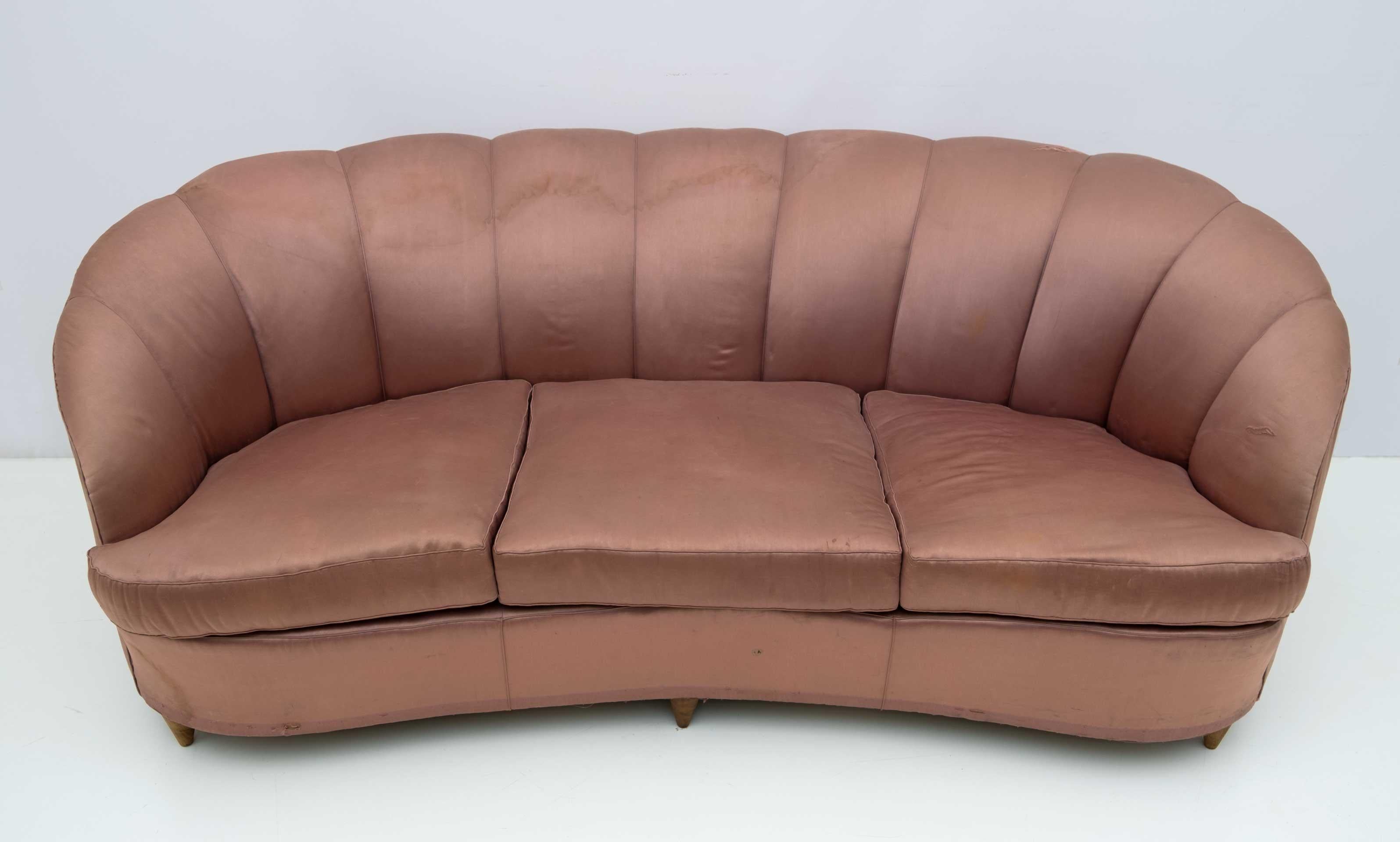 Satin Gio Ponti Mid-Century Modern Rare Italian Curved Sofa 