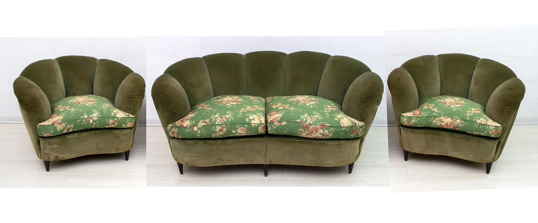 Gio Ponti Mid-Century Modern Rare Italian Curved Sofa 