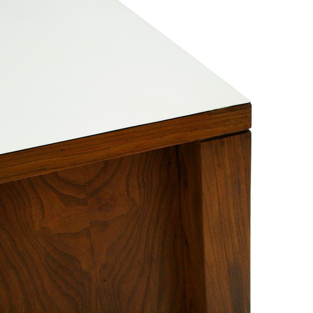 Gio Ponti Mid-Century Modern Walnut Wood Italian Table Desk 3
