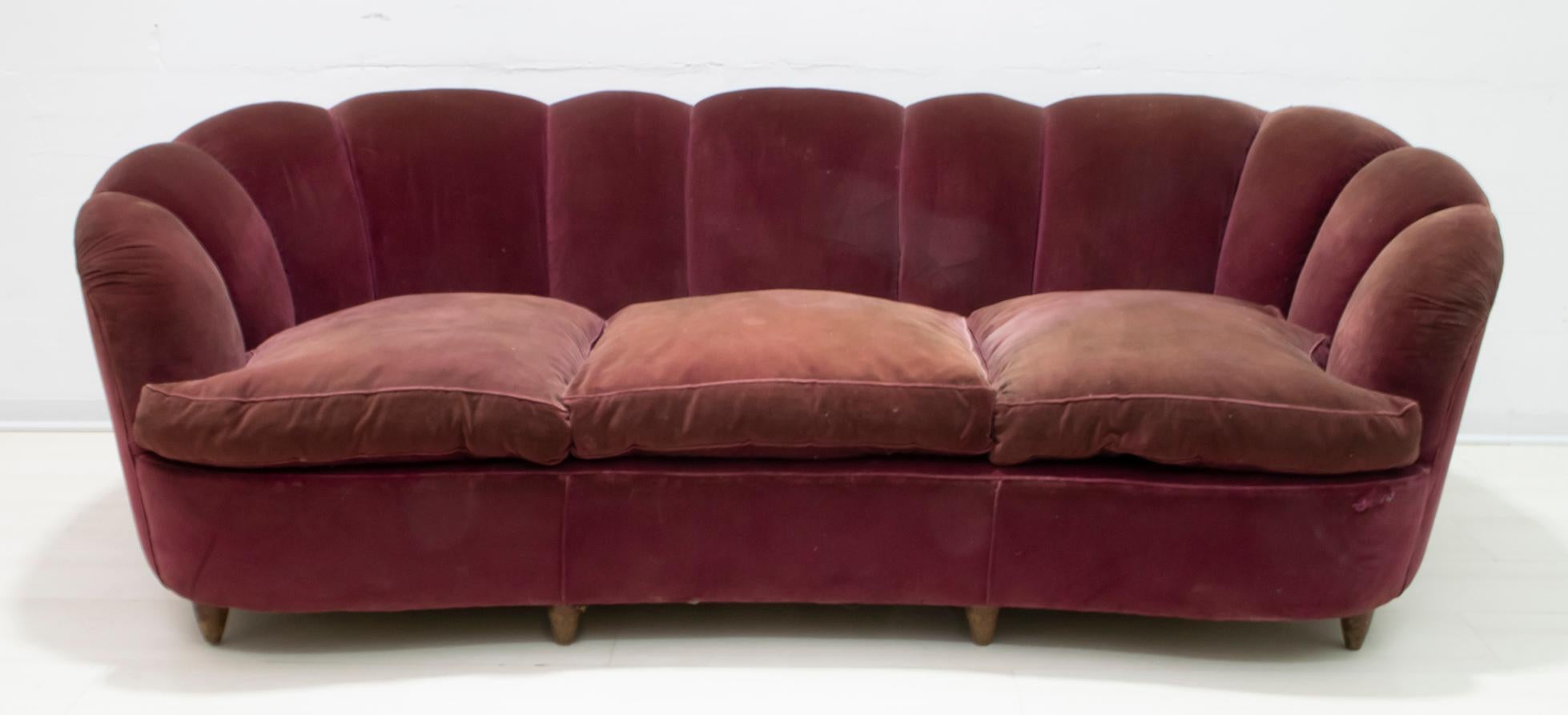 Mid-Century Modern Gio Ponti Midcentury Italian Curved Sofa and Two Armchairs 