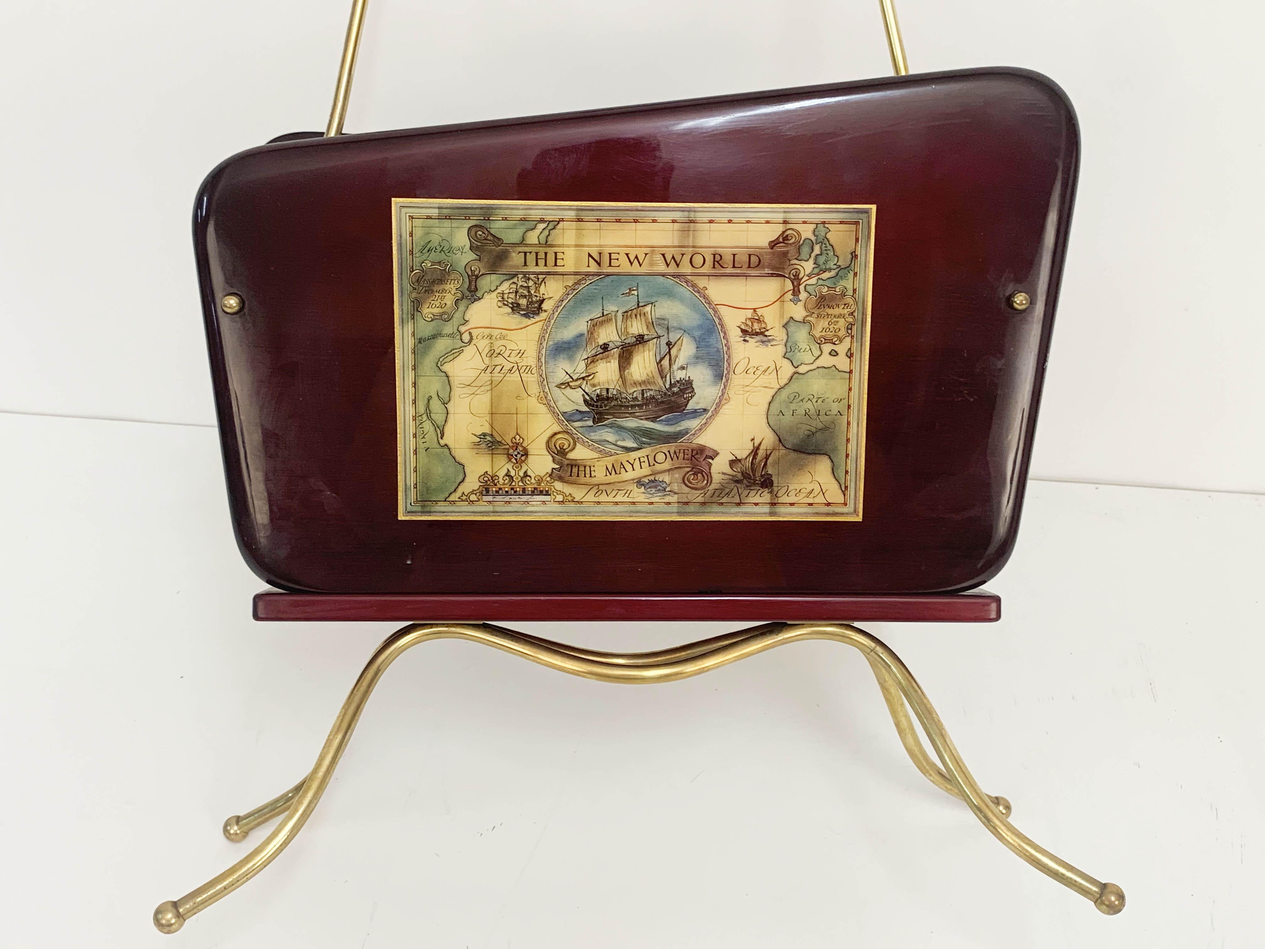 20th Century Gio Ponti Midcentury Wood and Brass Italian Magazine Rack with Handle, 1950s For Sale