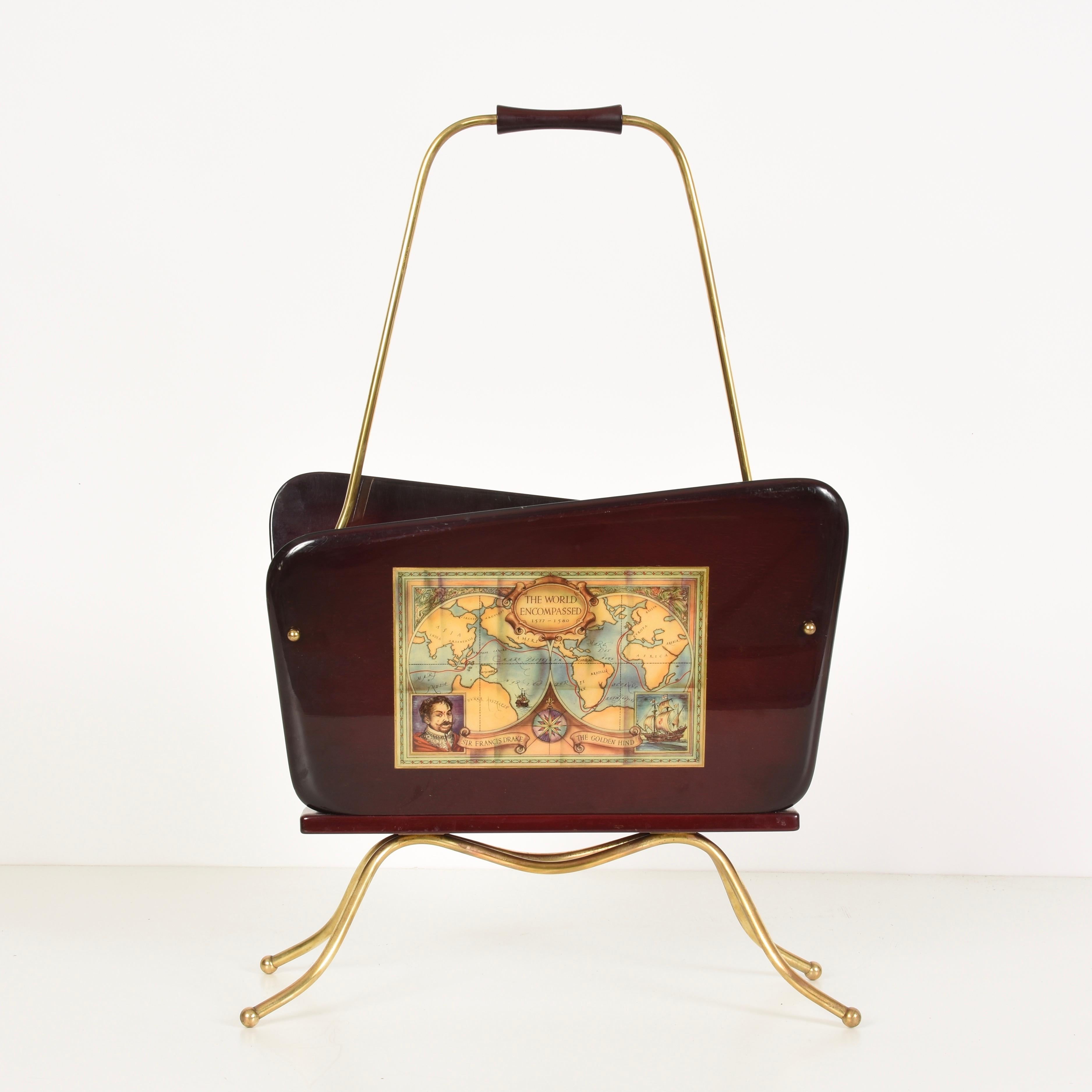 Gio Ponti Midcentury Wood and Brass Italian Magazine Rack with Handle, 1950s For Sale 2