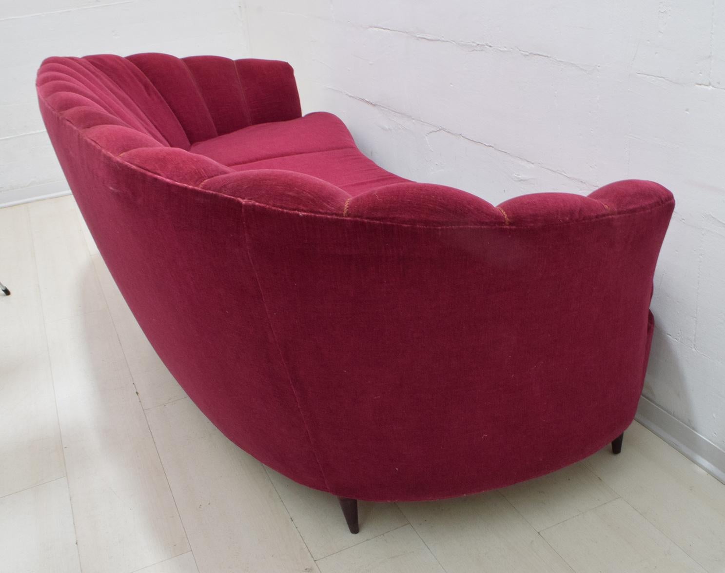 Mid-20th Century Gio Ponti Midcentury Rare Italian Velvet Curved Sofa 