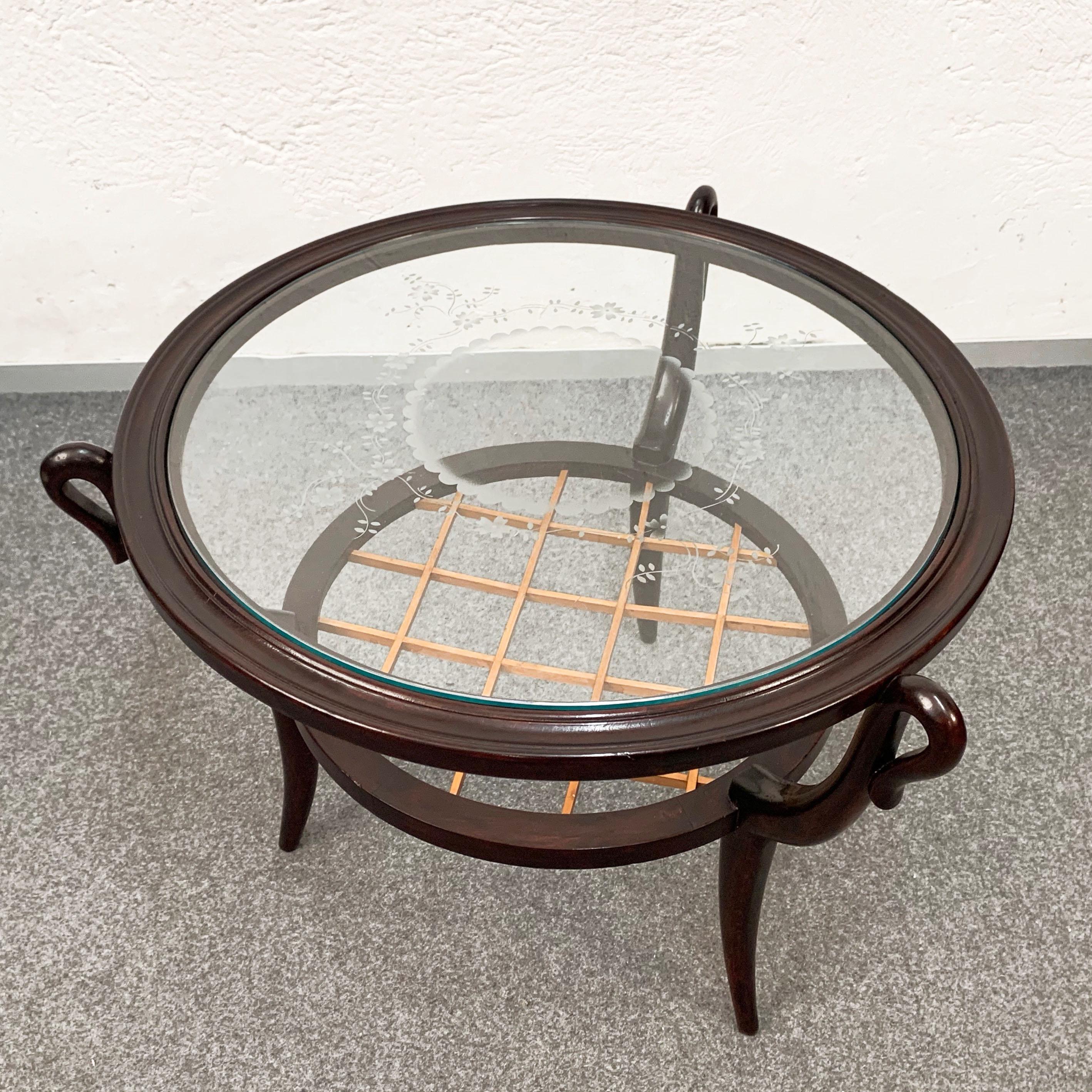 Two-level Round Wood and Glass Italian Coffee Table Gio Ponti Style, 1950s In Good Condition For Sale In Roma, IT