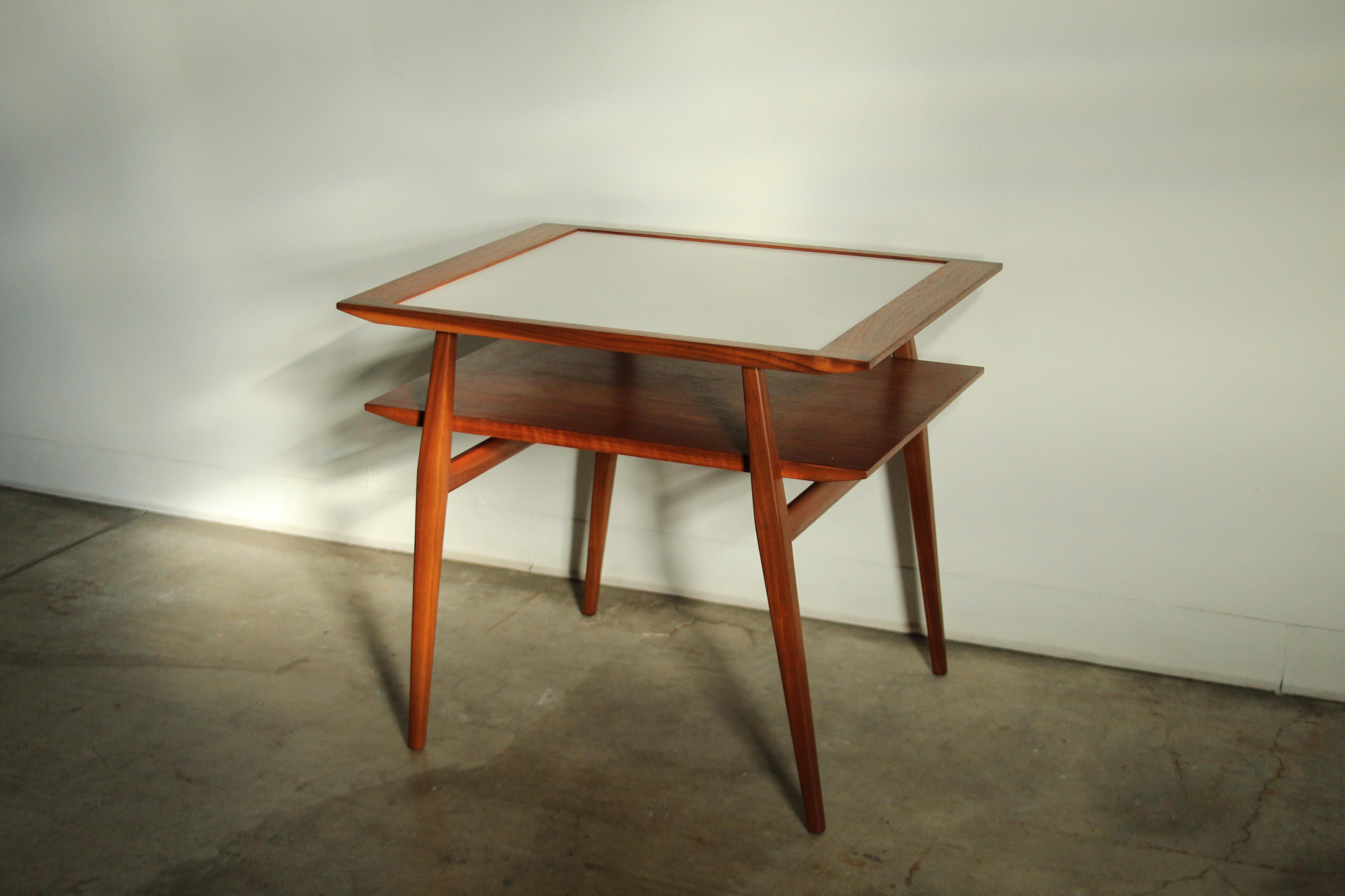 Gio Ponti Model 2132 Occasional Table for Singer & Sons, 1950s In Good Condition In Coronado, CA