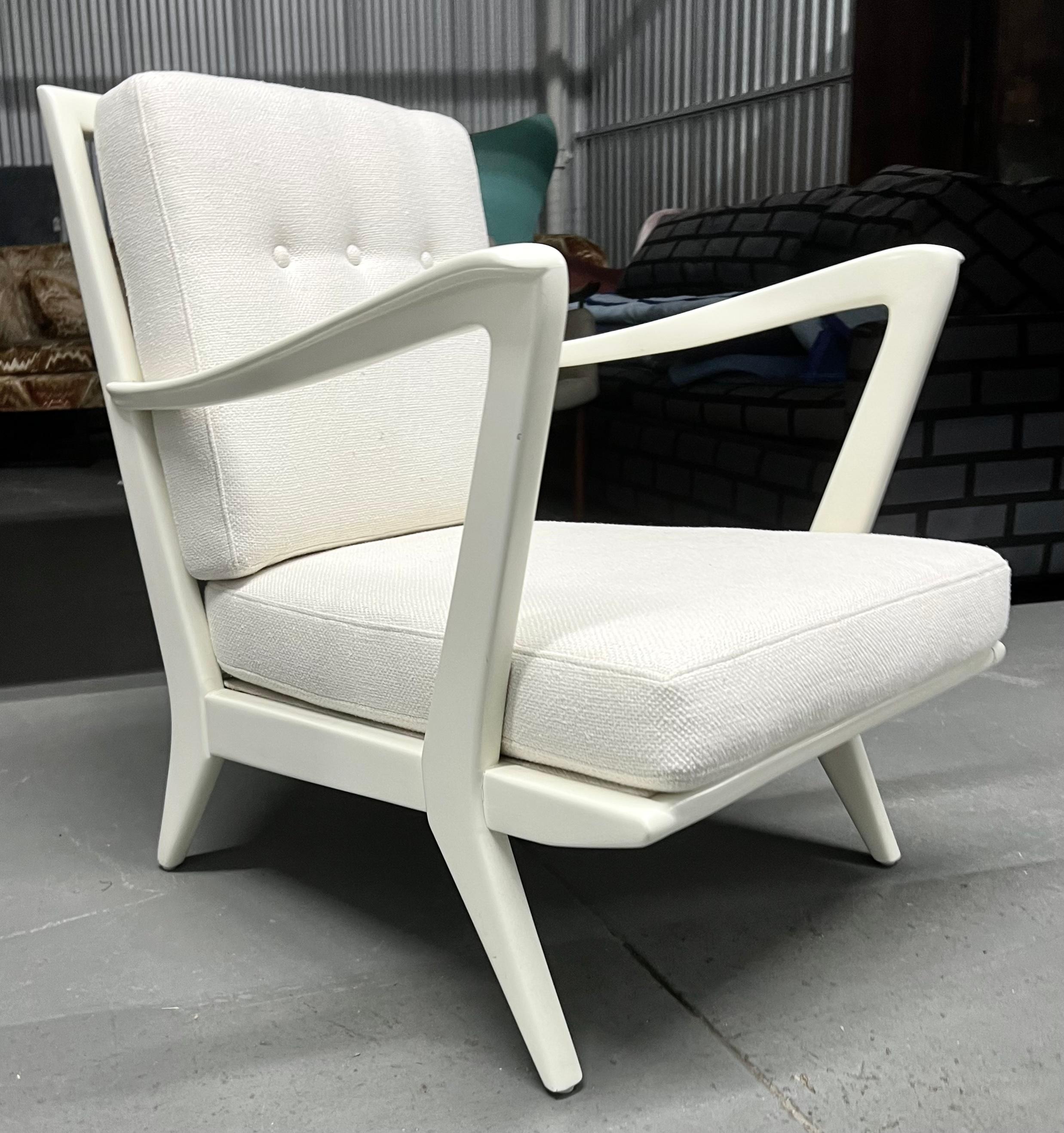 Pair of armchairs, model “516”, originally designed by Ponti for the furnishing of Tranatlantico Conte Biancamano, Manufactured by Figli di Amadeo Cassina (Cassina), Italy, c. 1950
pierced slat back, off-white cream painted walnut, white woven