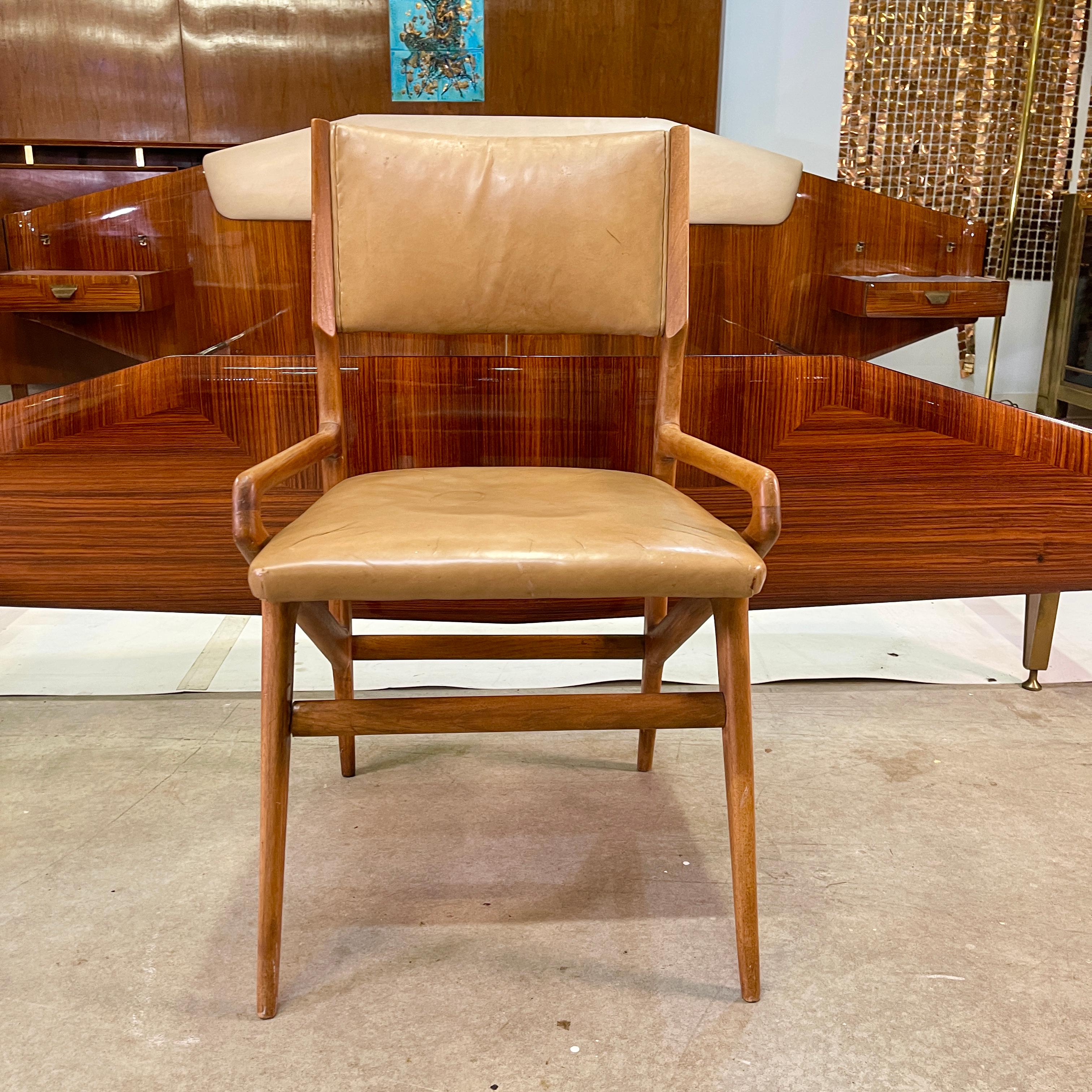 Gio Ponti Model 688 Chair 7