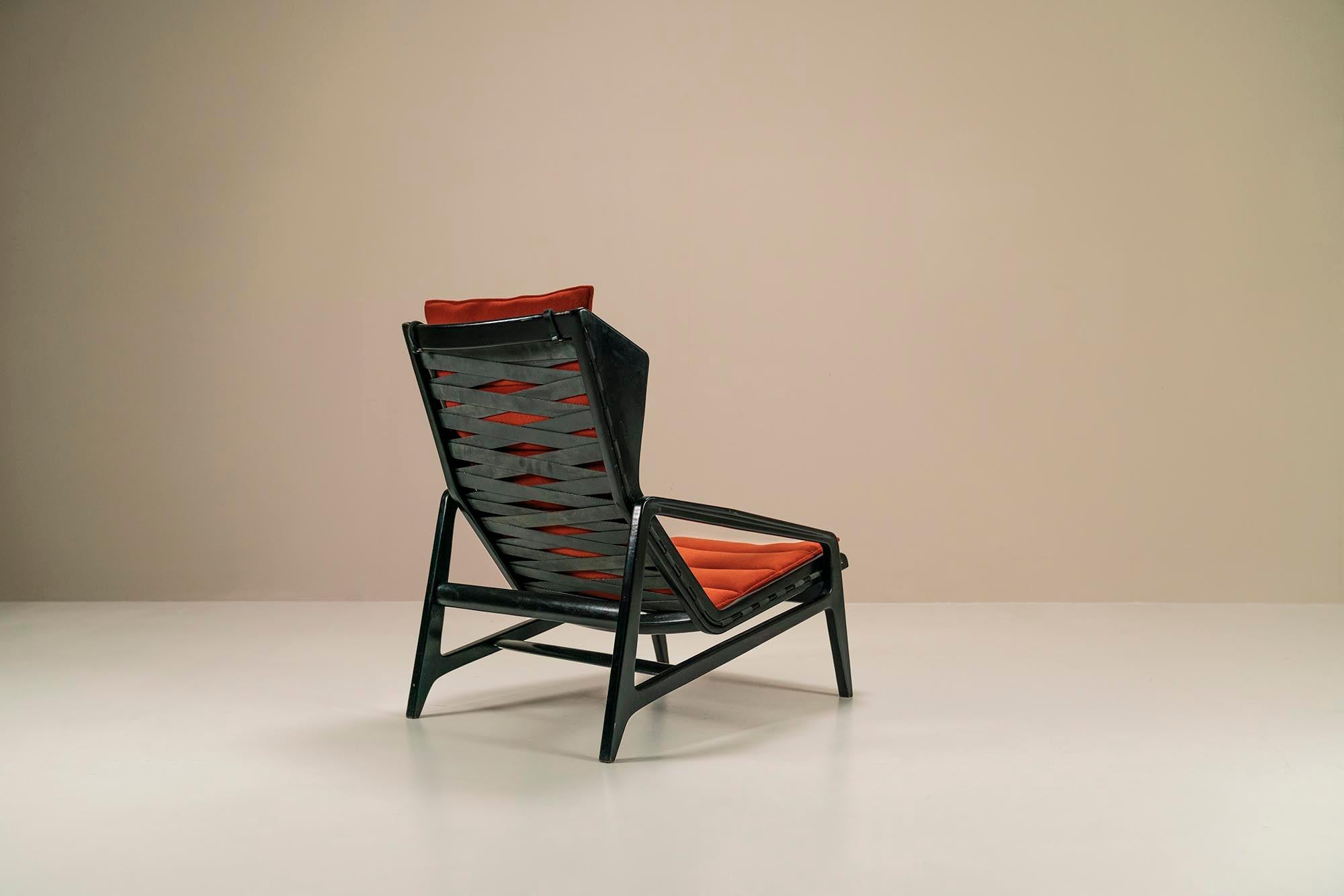 Gio Ponti Modell 811 Loungesessel in Nussbaum gebeizt und gepolstert in Kvadrat im Angebot 6