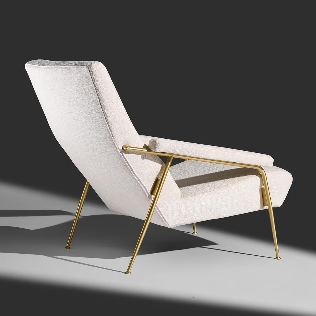 Italian Gio Ponti model D.153.1 lounge chair for Molteni&C Italy