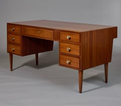 Gio Ponti: Monumental Executive Desk in Reeded Walnut and Brass, Italy 1950s