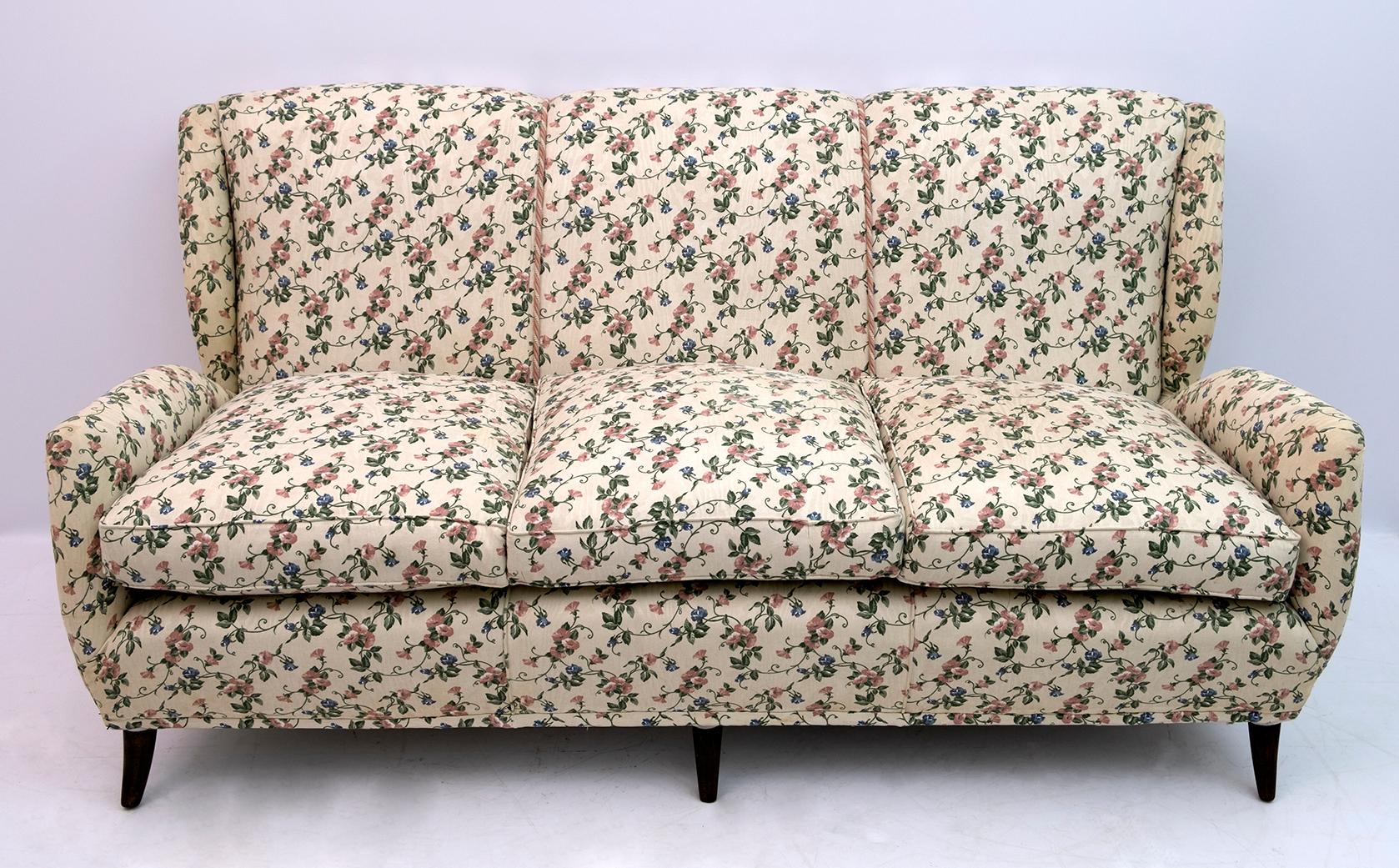 Gio Ponti N. 512 Mid-Century Modern Italian Sofa for ISA, 1950s In Good Condition For Sale In Puglia, Puglia