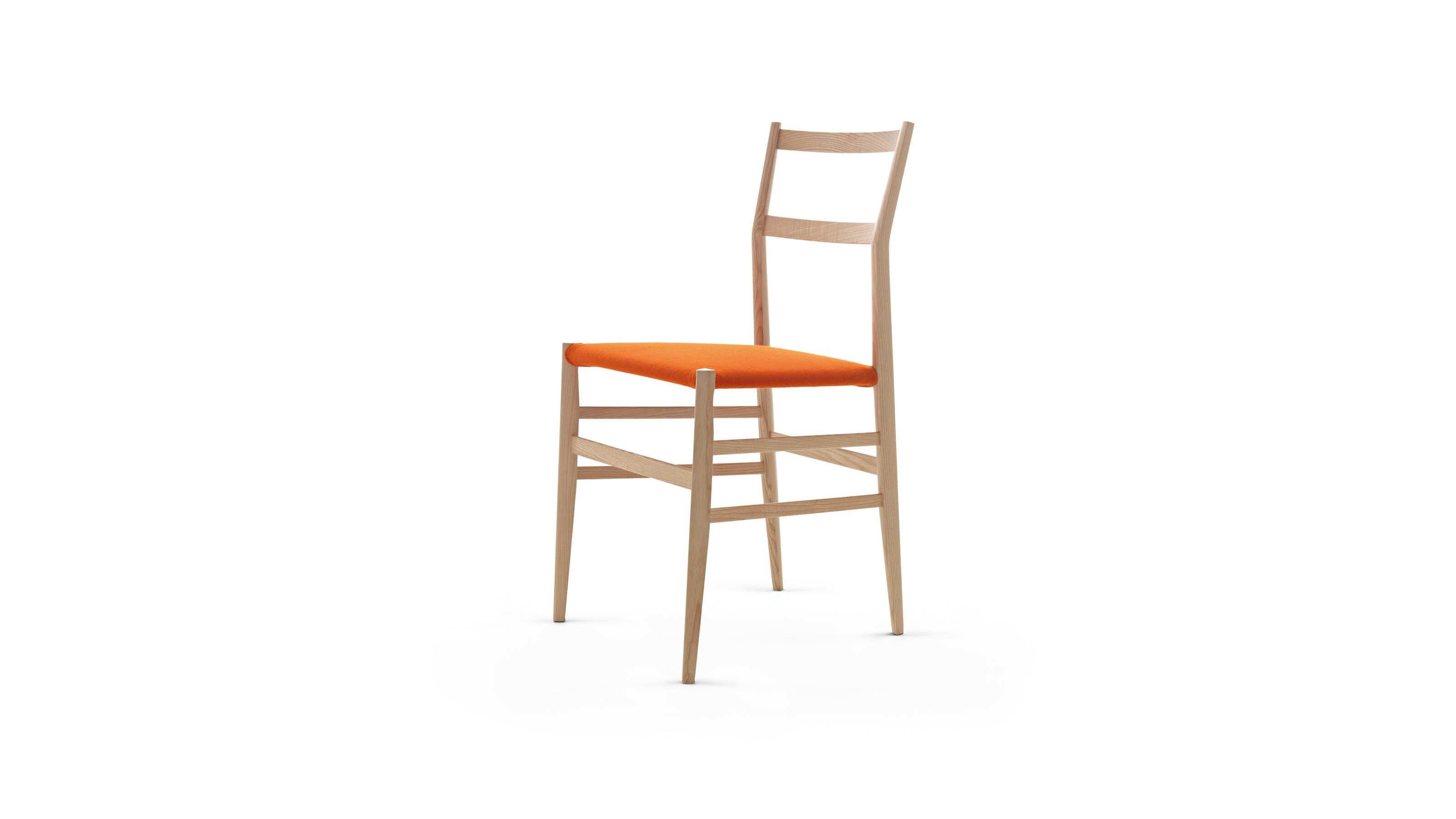 Gio Ponti Natural Aswood Superleggera Chair For Cassina

Manufactured since 1957, the 699 Superleggera wood chair is the rare combination of the architect’s innovative quest and the cutting-edge experimentation by the Meda-based company, becoming
