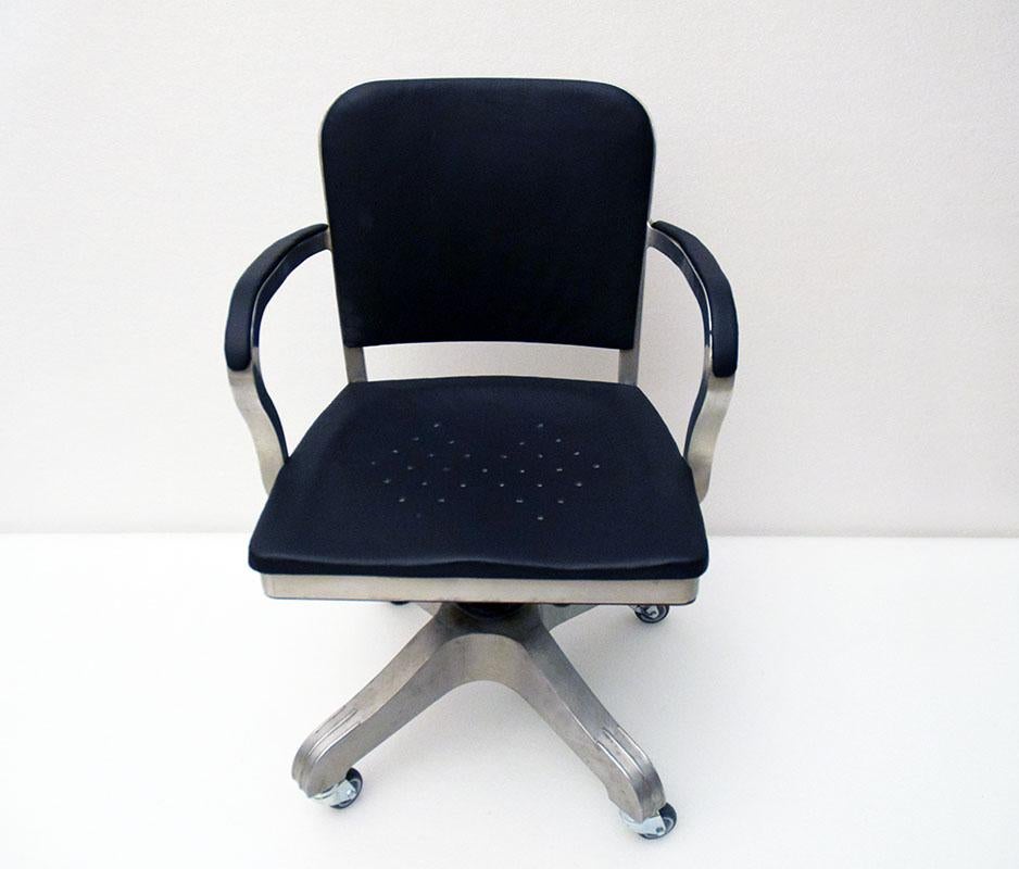 Gio Ponti Büro-Sessel für Montecatini Milano, 1938 (Aluminium) im Angebot