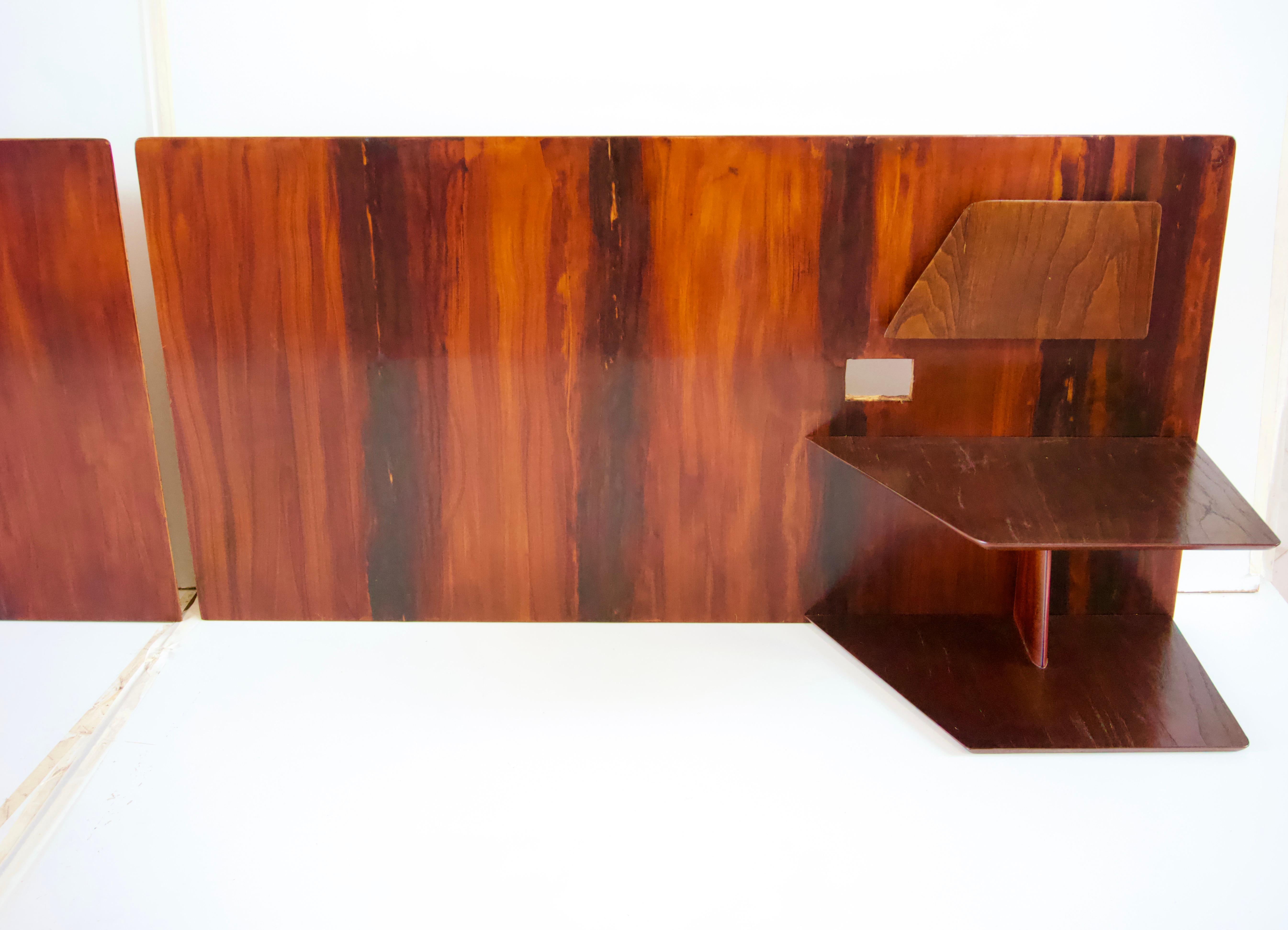 Mid-20th Century Gio Ponti, pair flamed wood Headboard, fitted bedside tables, Hotel Royal, 1955