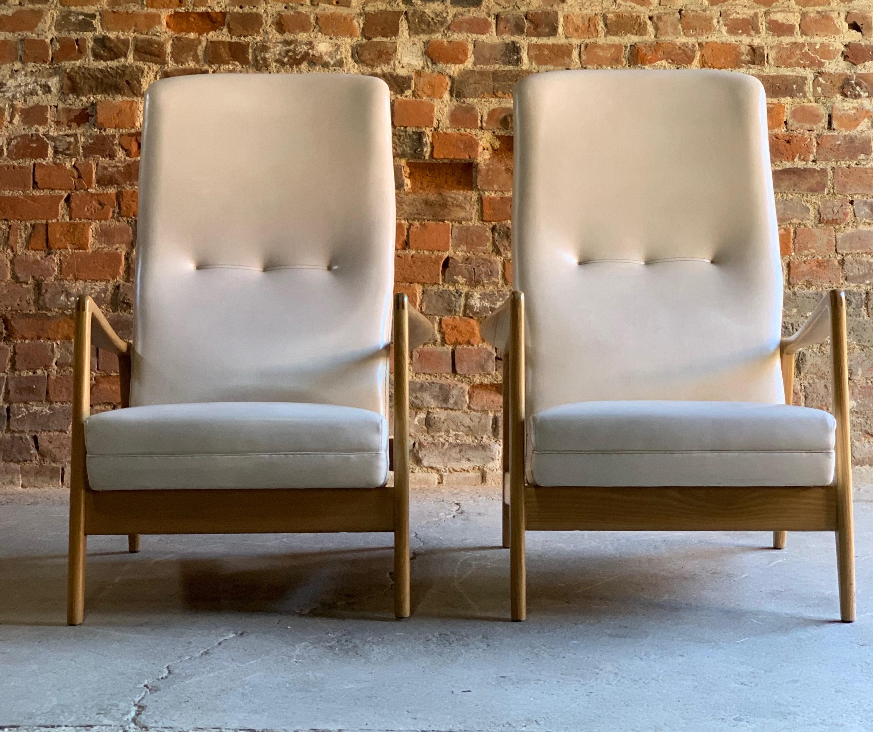 Mid-20th Century Gio Ponti Pair of Ash Lounge Chairs by Cassina, Italy, circa 1958