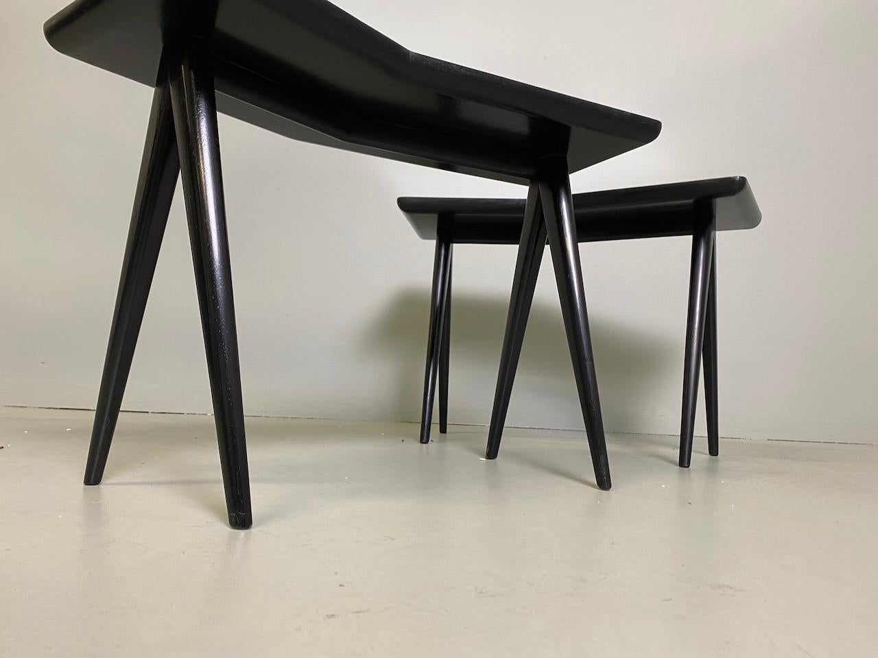 Gio Ponti Pair of black lacquered Walnut Side Tables Mirrored Glass Tops 6