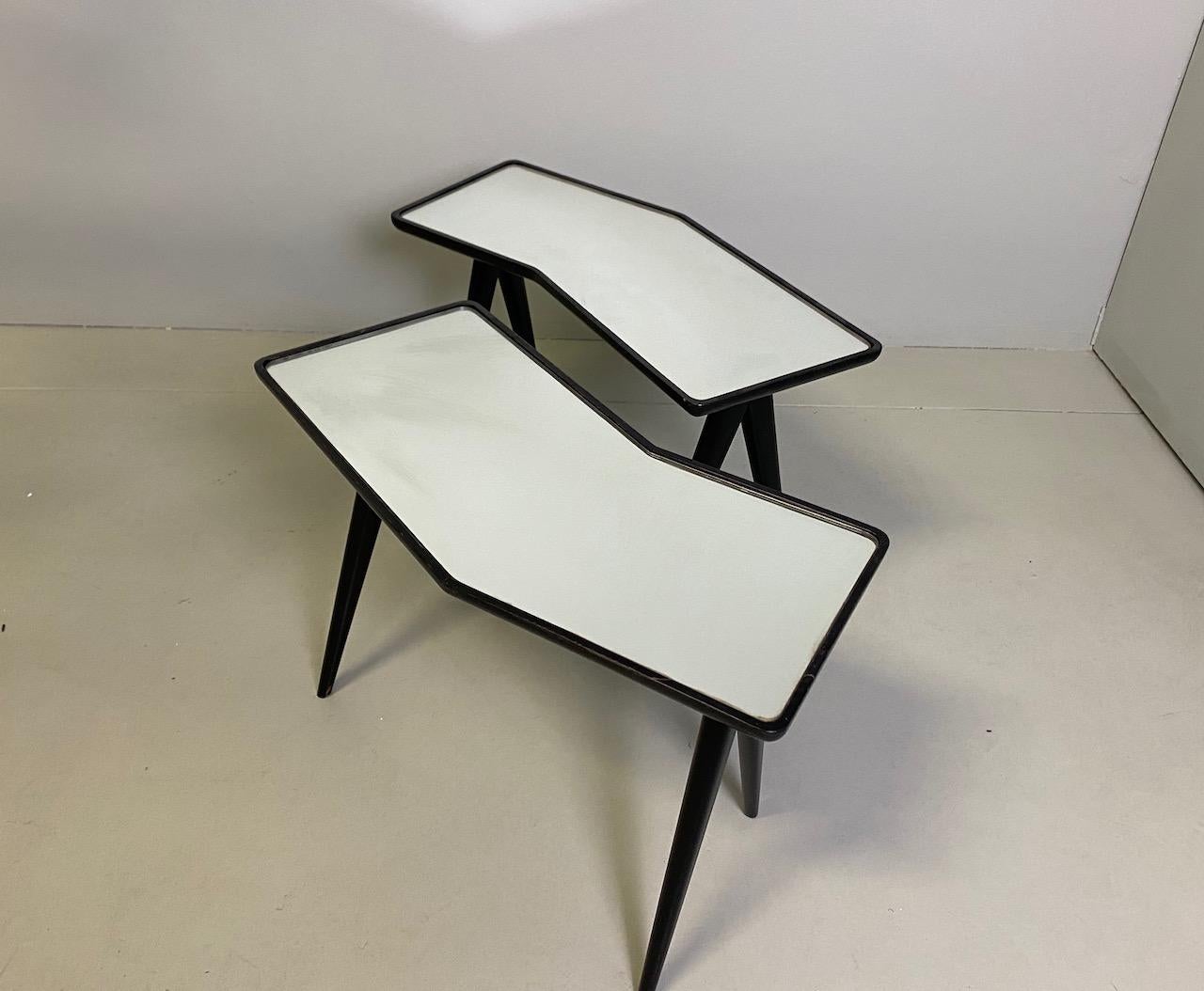 Mid-Century Modern Gio Ponti Pair of black lacquered Walnut Side Tables Mirrored Glass Tops
