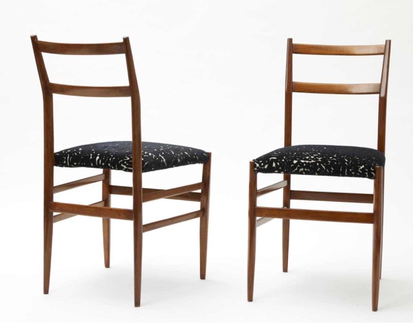 Italian Gio Ponti Pair of Chairs 1950 Wood Velvety Fabric, Italy