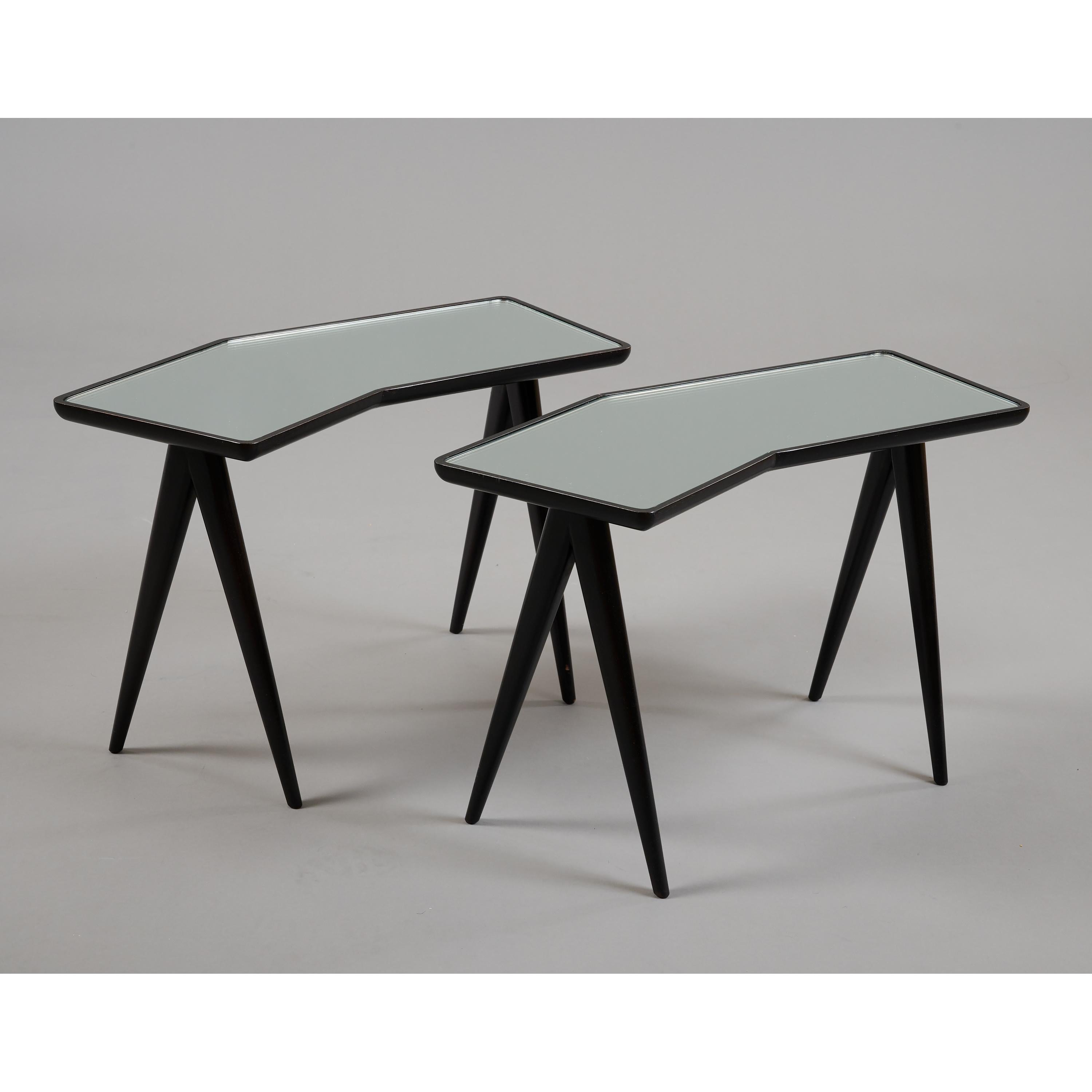Italian Gio Ponti Pair of Geometric Nesting Tables with Mirrored Tops, Italy, 1950's For Sale