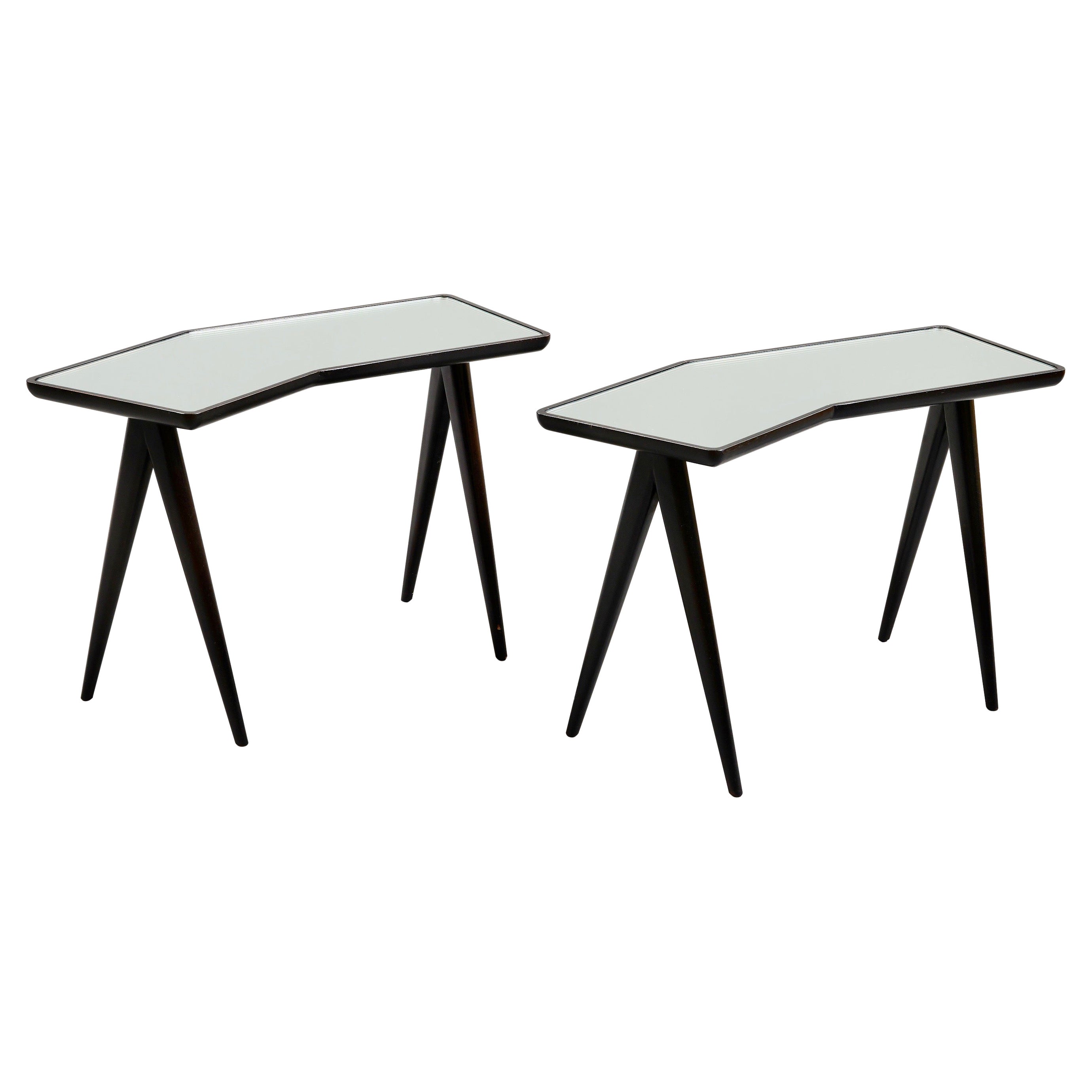 Gio Ponti Pair of Geometric Nesting Tables with Mirrored Tops, Italy, 1950's For Sale