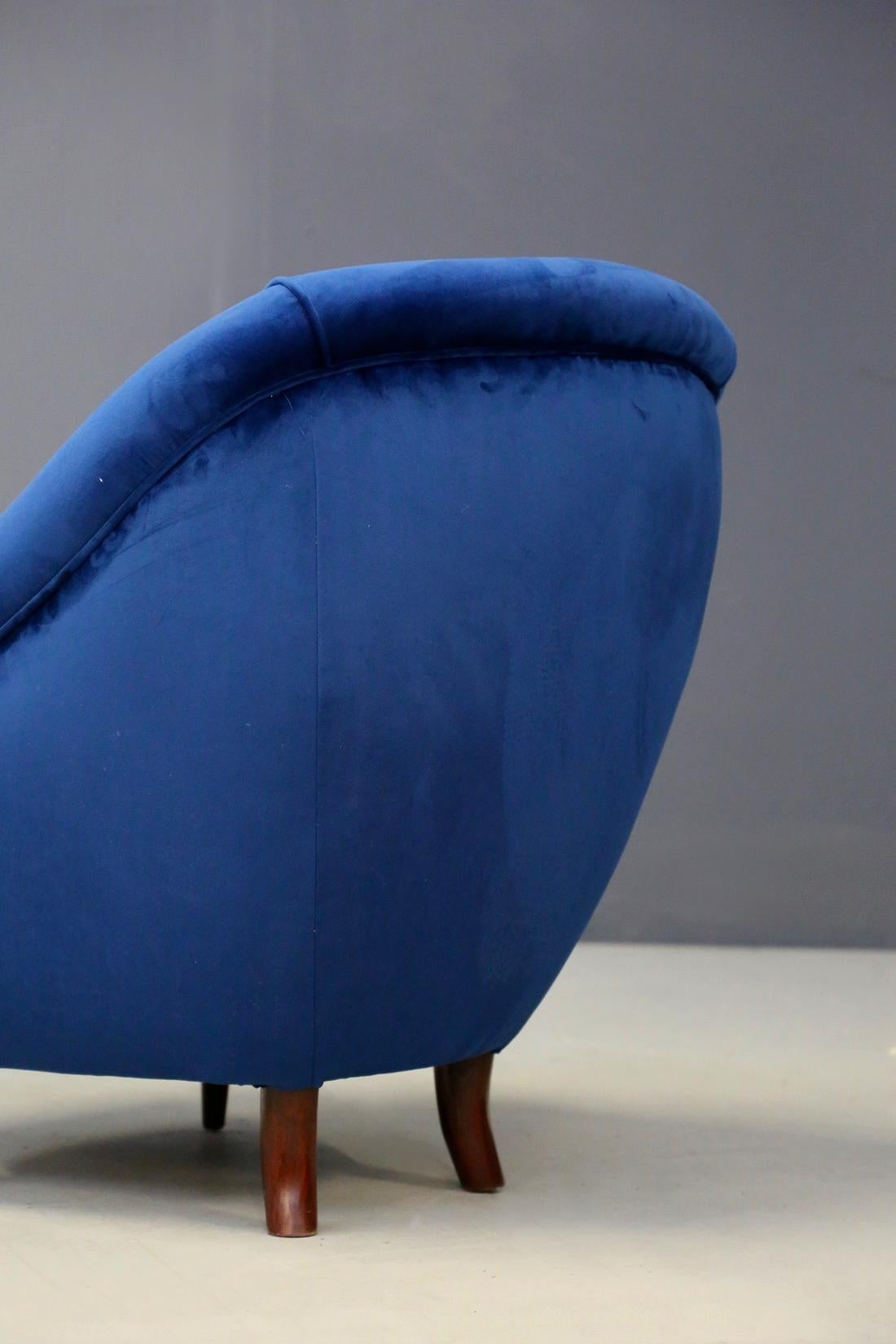 Mid-Century Modern Gio Ponti attributed to Pair of Midcentury Armchairs in Blue Velvet, 1950s