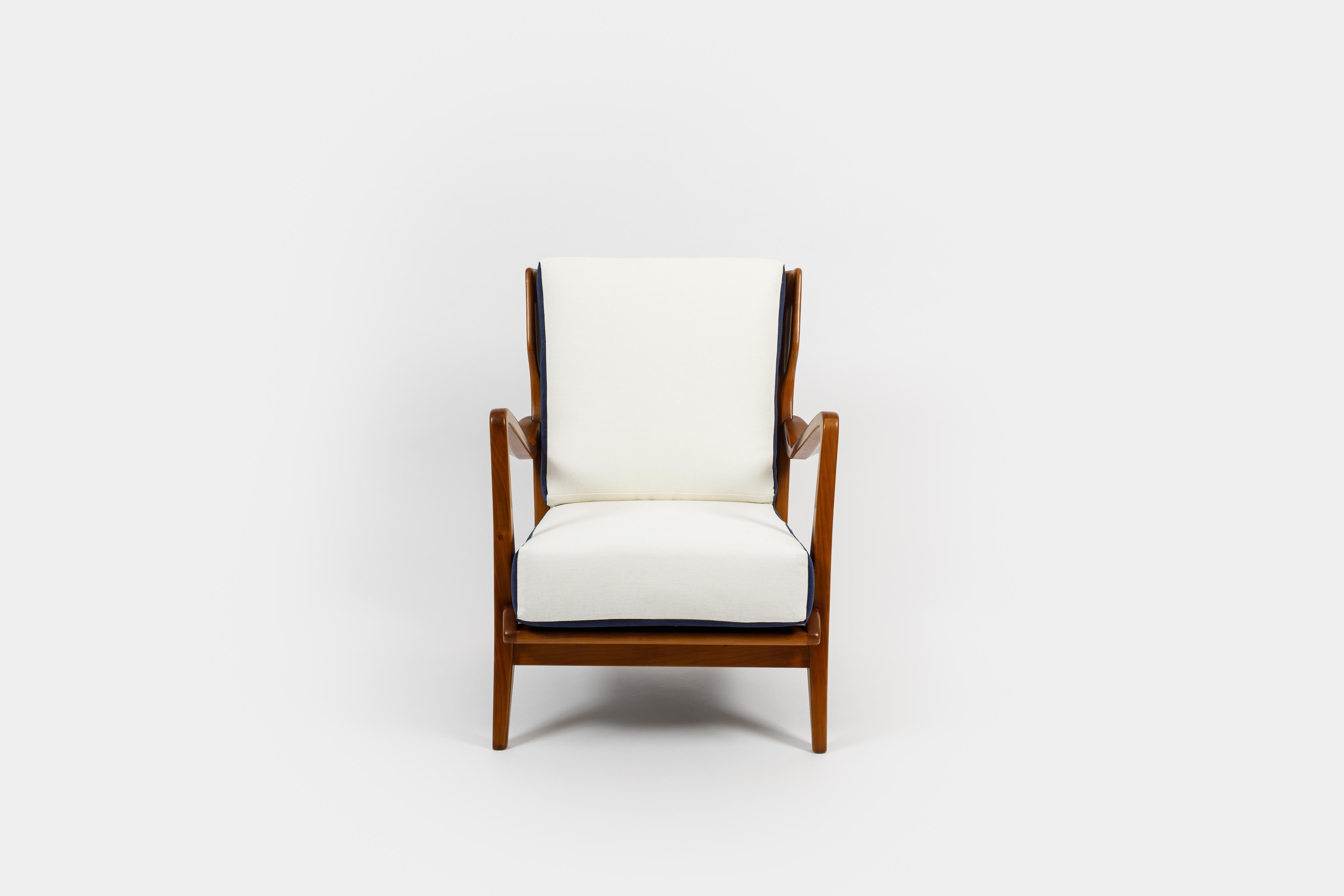 Gio Ponti für Cassina Paar Sessel aus Nussbaumholz Modell 516 (Italienisch)