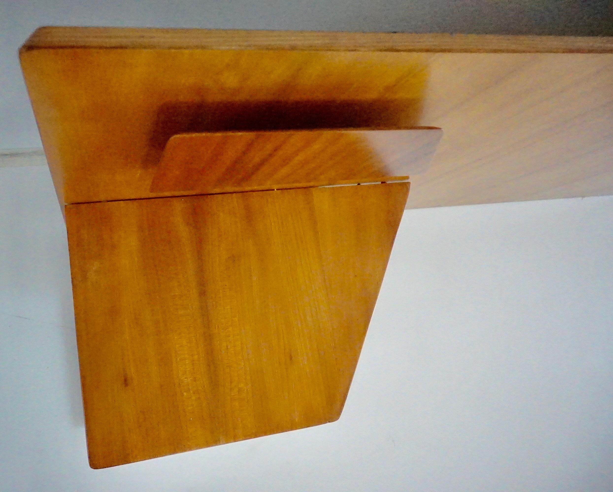 Gio Ponti coppia di rare testiere in legno di olmo con comodini, Hotel Royal, 1955 in vendita 11