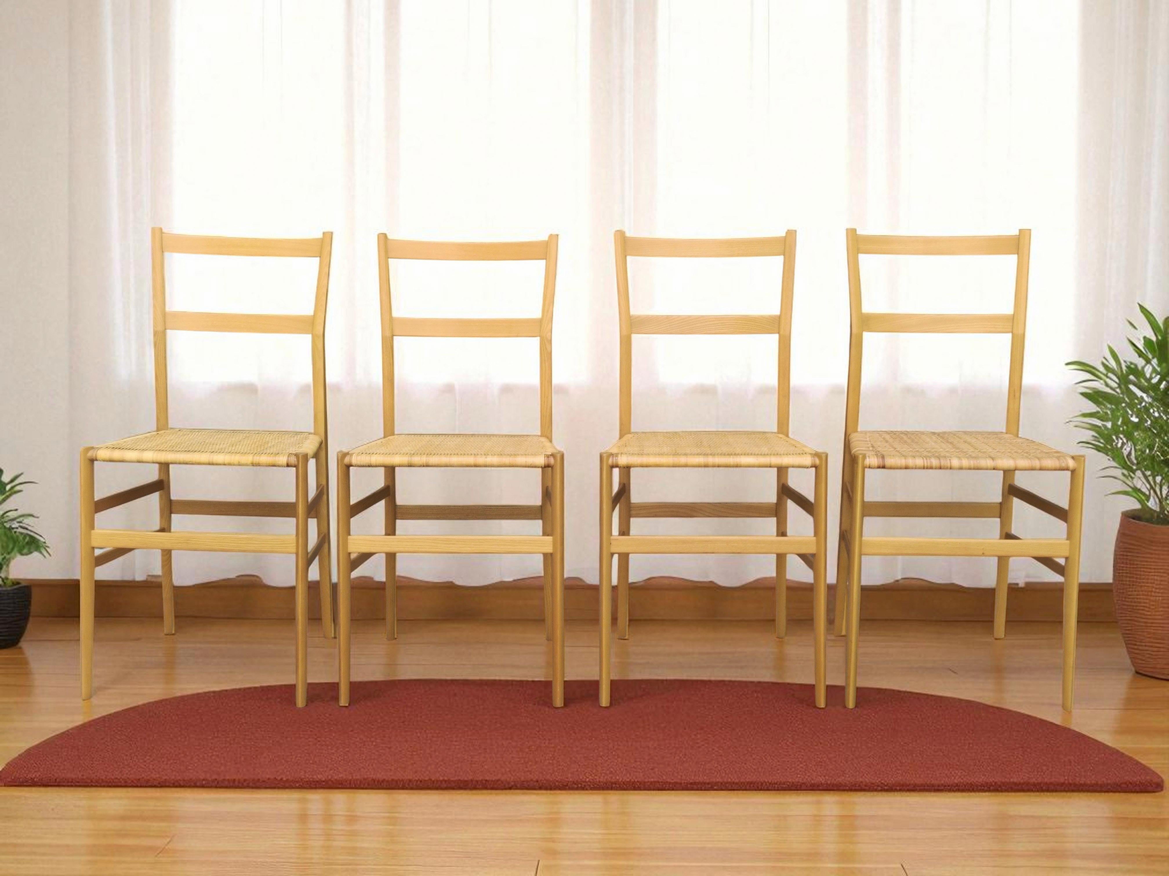 Gio Ponti per Cassina Set di 4 Sedie Superleggera, Italia 1980s im Angebot 5