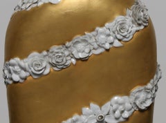 Botella de porcelana Gio Ponti con decoración en relieve de Richard Ginori Años 30 Italia