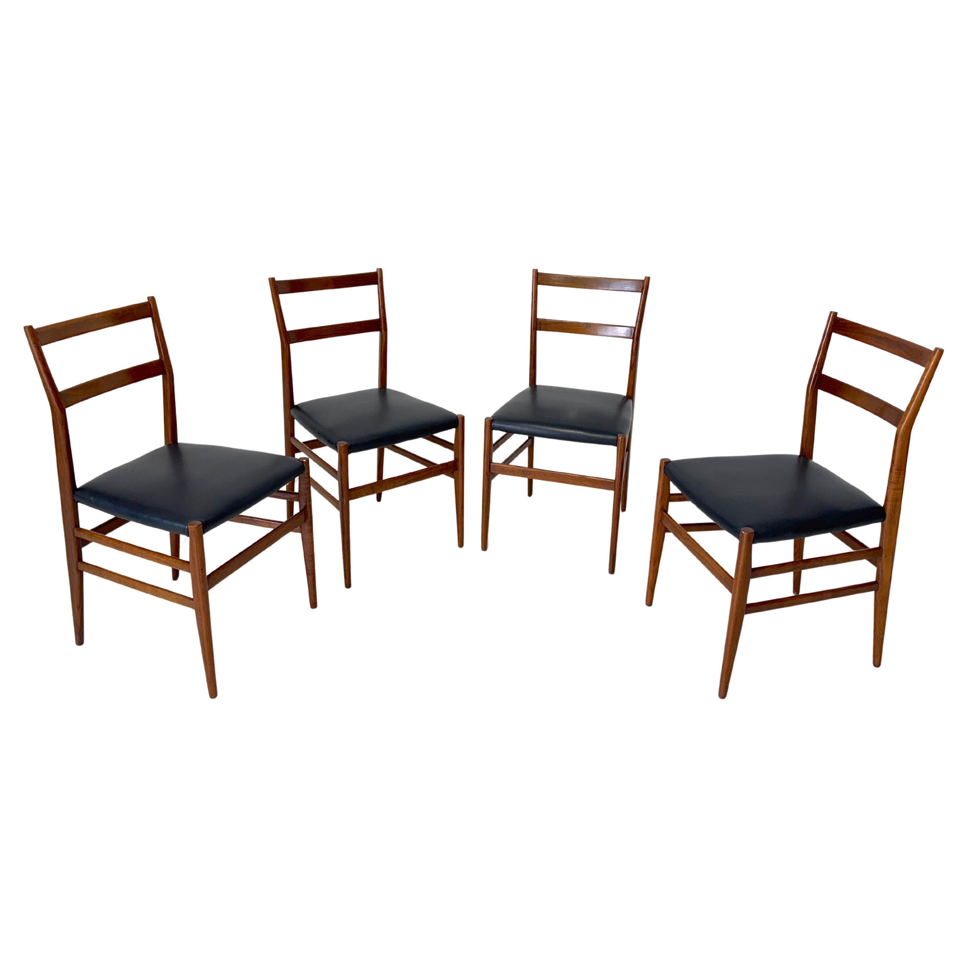 Gio Ponti, Cuatro sillas mod. Leggera 646, prod. Cassina años 50