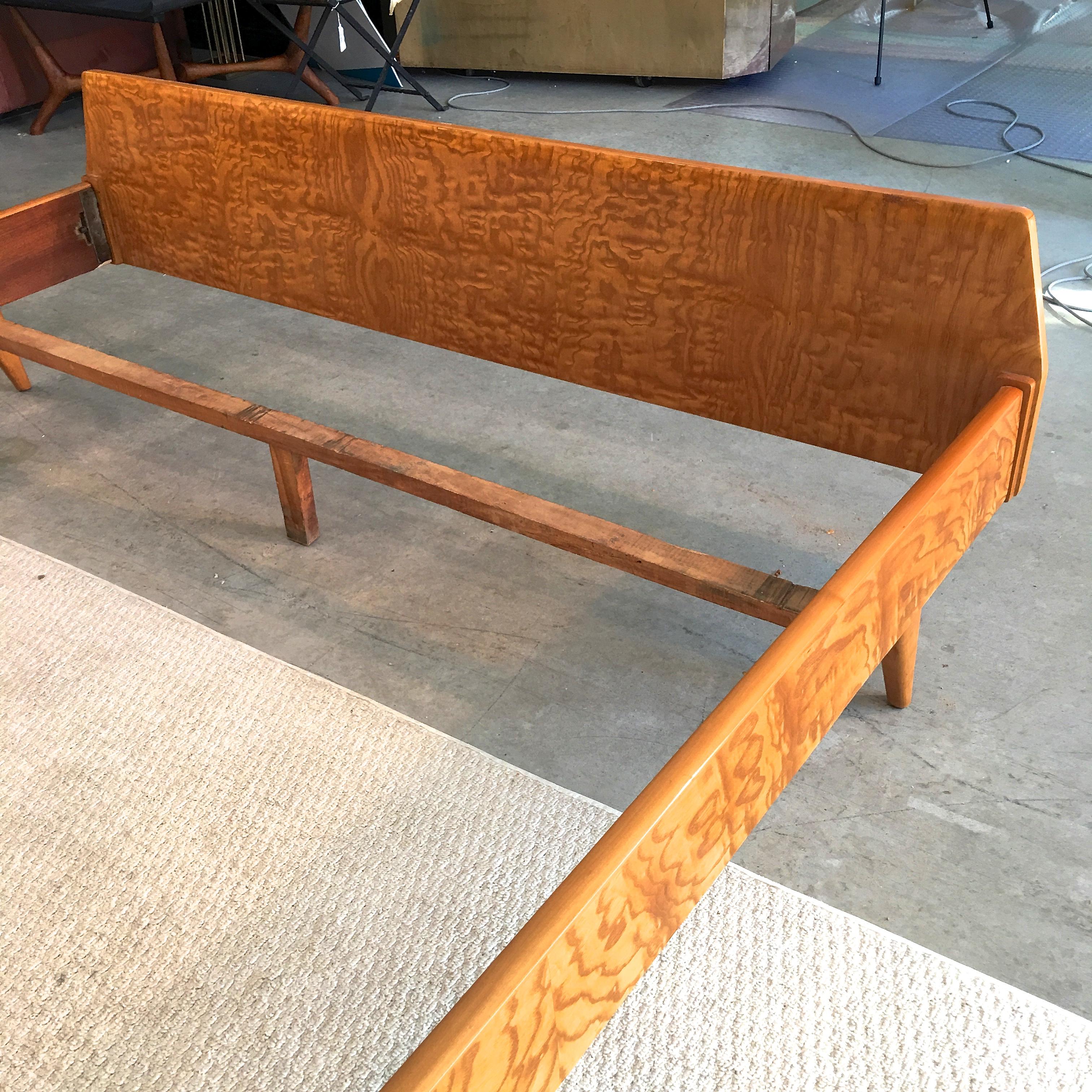 Gio Ponti Queen Bed - Authenticated For Sale 2