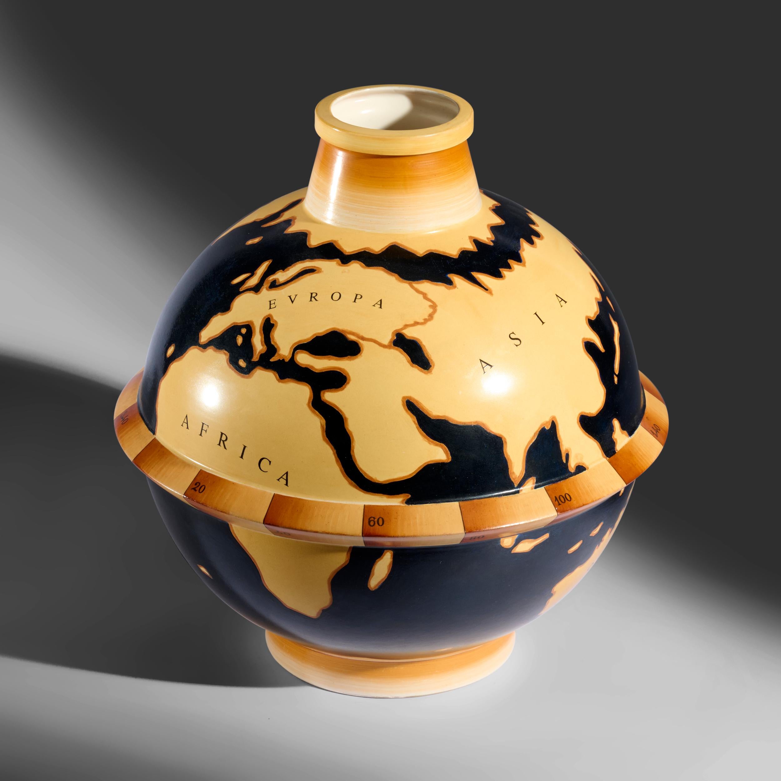 Italiano Vaso Gio Ponti modello raro Le Mie Terre prodotto da Richard-Ginori in vendita