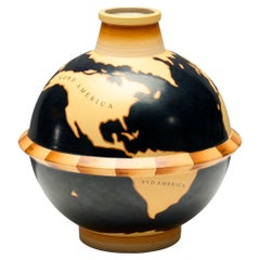 Gio Ponti rare model Le Mie Terre vase manufactured by Richard-Ginori