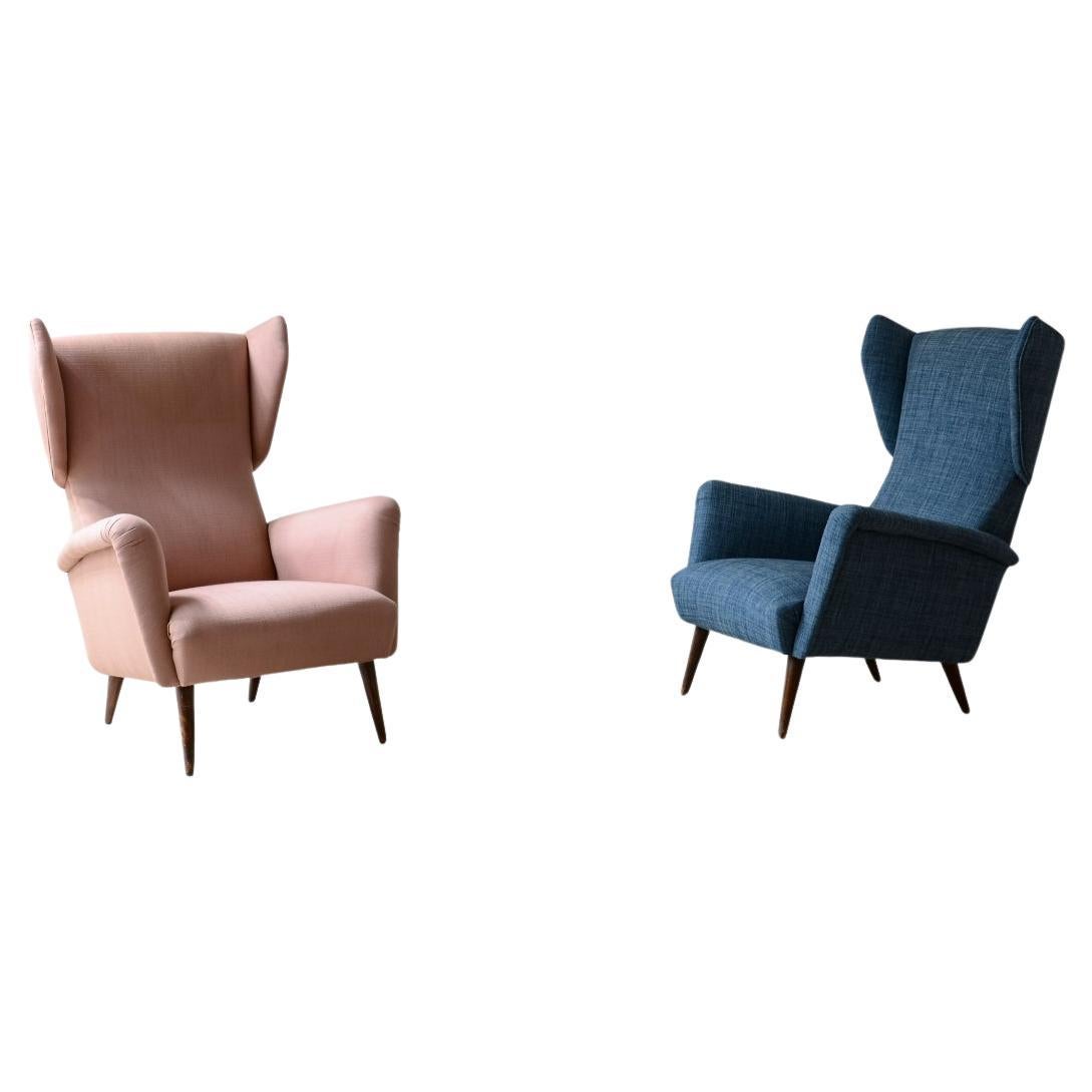 Gio Ponti, rare pair of armchairs Mod.820 in wood and upholstered fabric