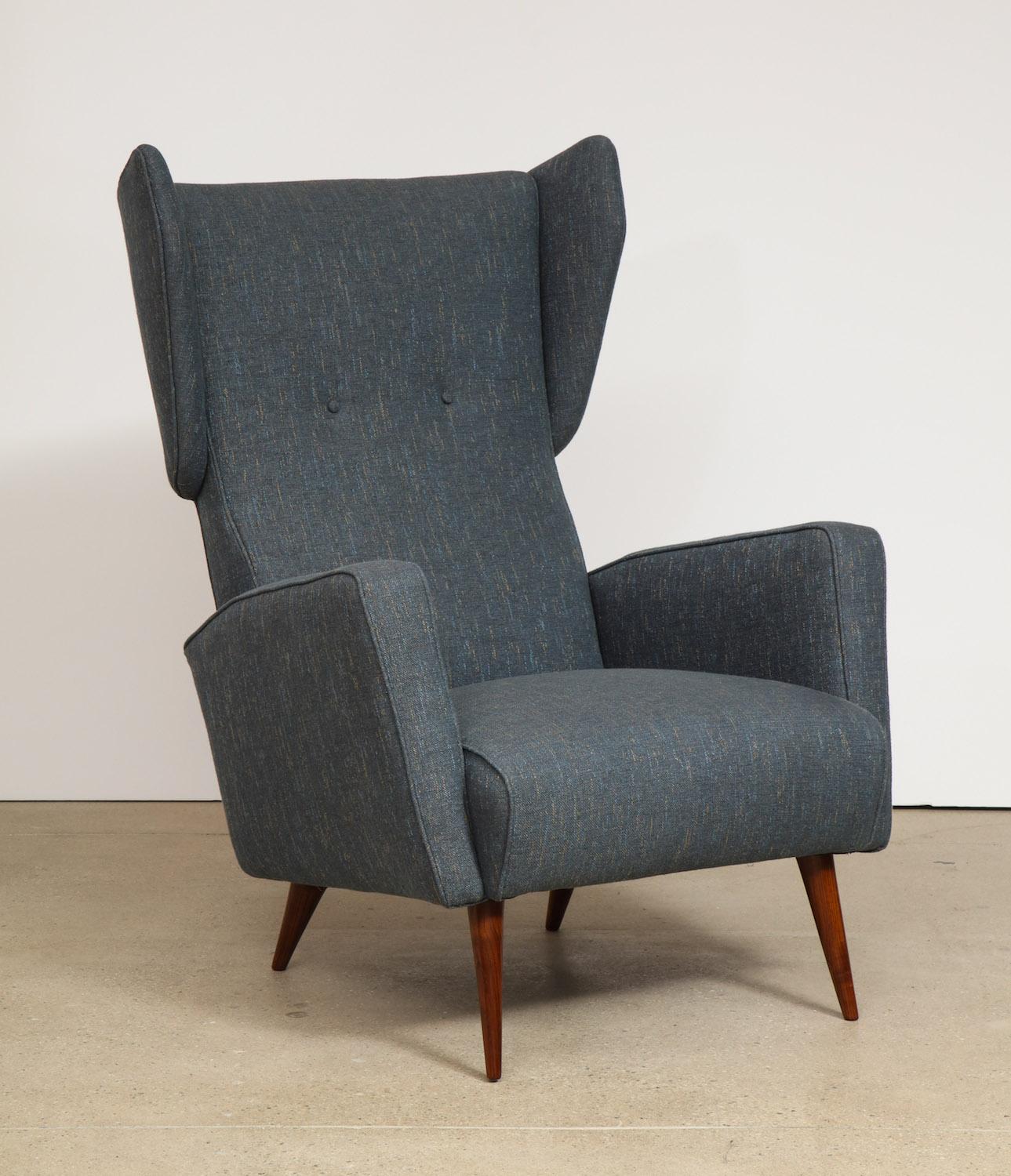 Gio Ponti Rare Pair of Lounge Chairs 2