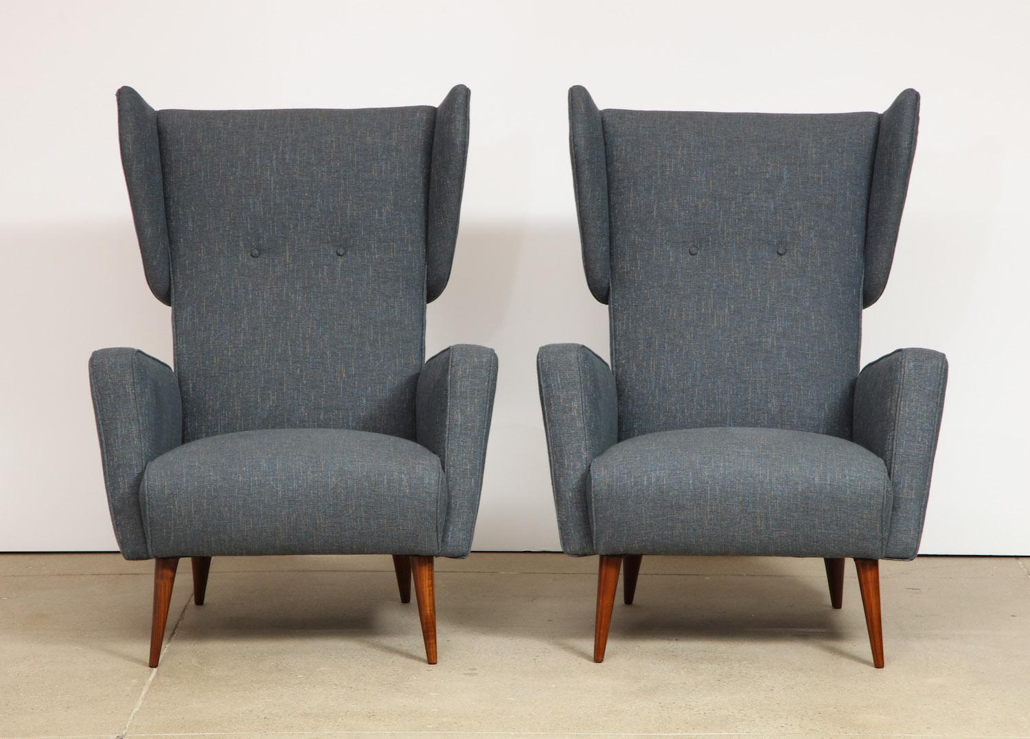 Modern Gio Ponti Rare Pair of Lounge Chairs For Sale