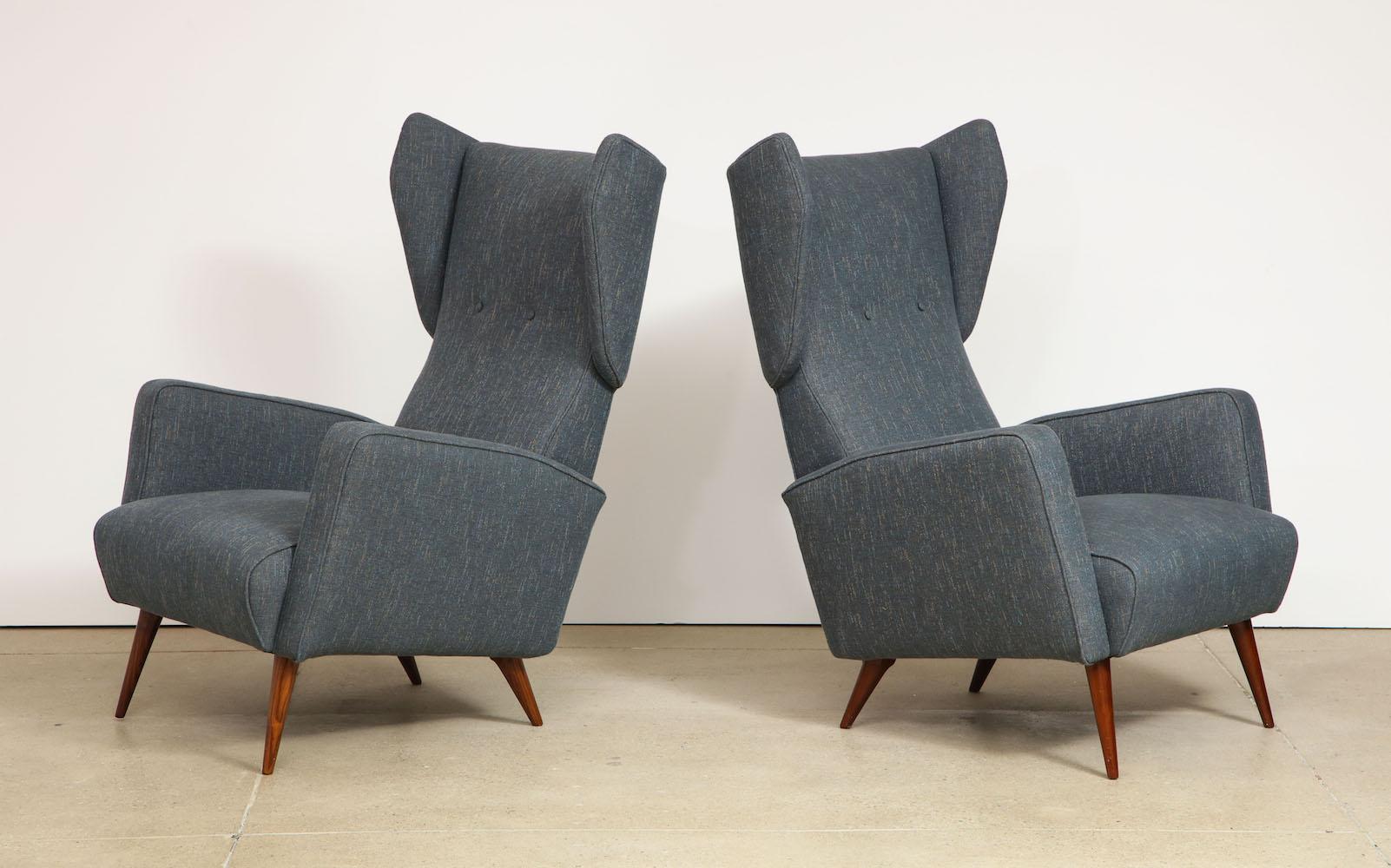 Italian Gio Ponti Rare Pair of Lounge Chairs For Sale