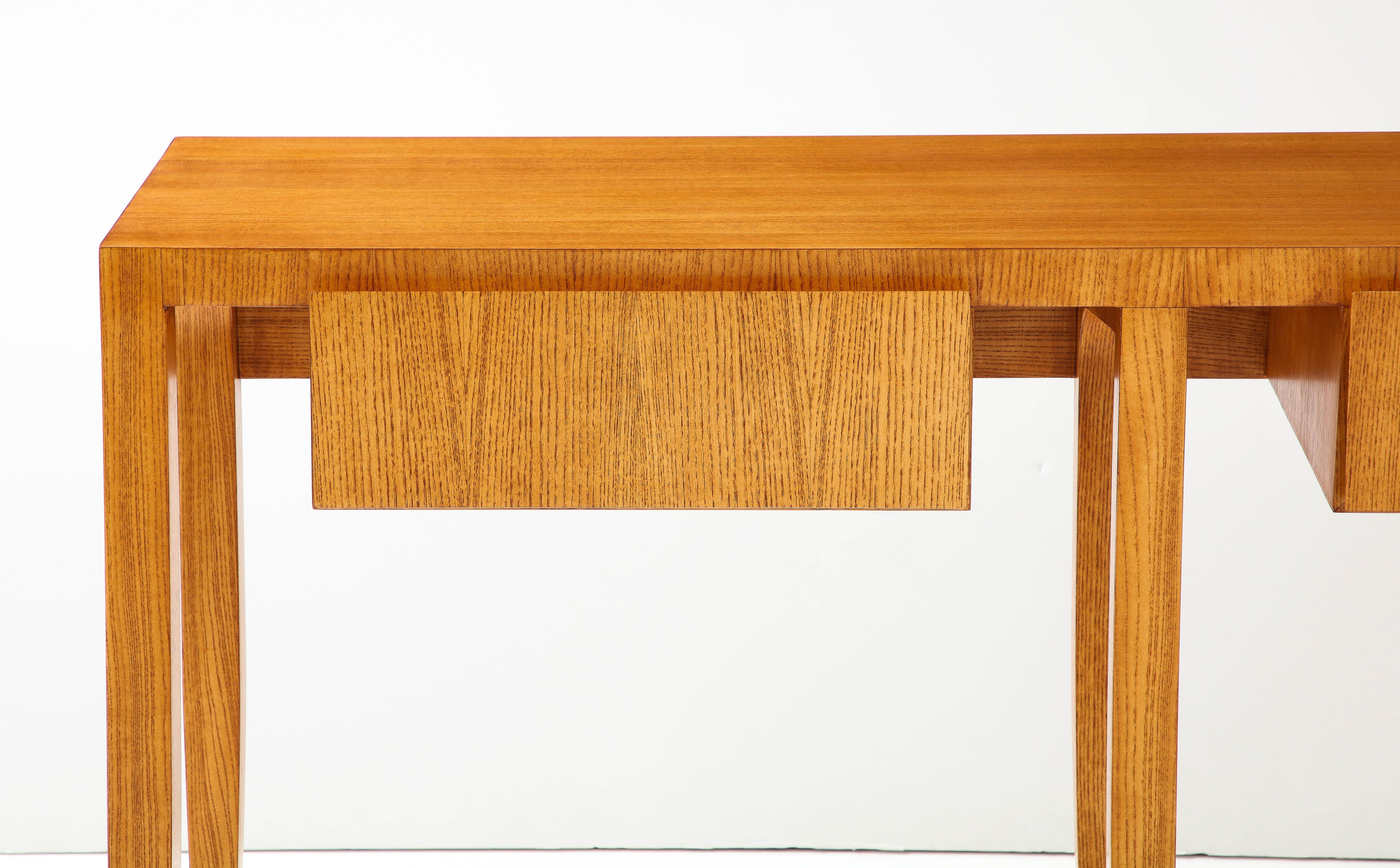 Gio Ponti for Giordano Chiesa Rare Pair of Ash Wood Consoles, Italy, 1950s For Sale 1