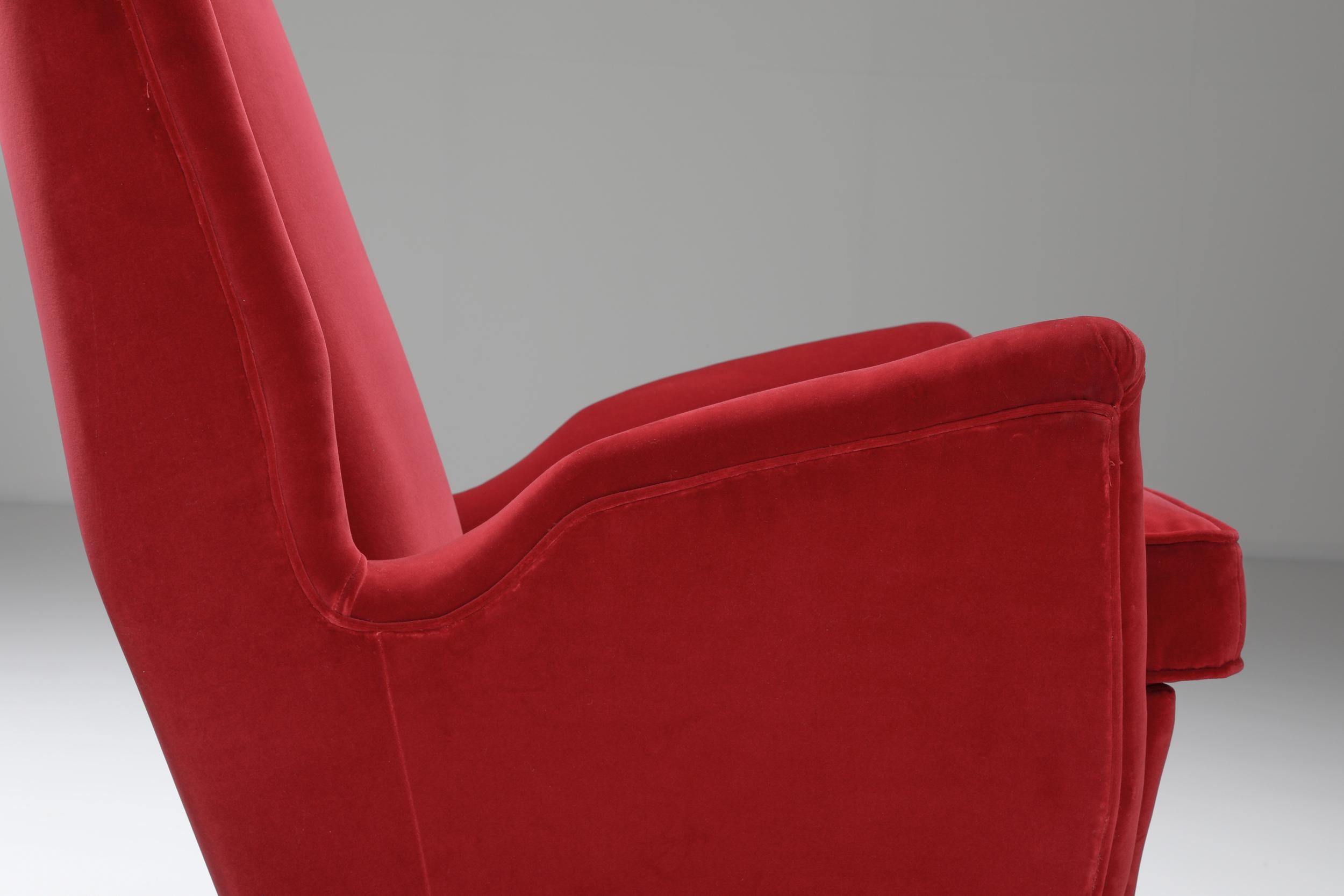 Italian Wingback Armchair in Red Velvet by Gio Ponti, 1950s For Sale 1