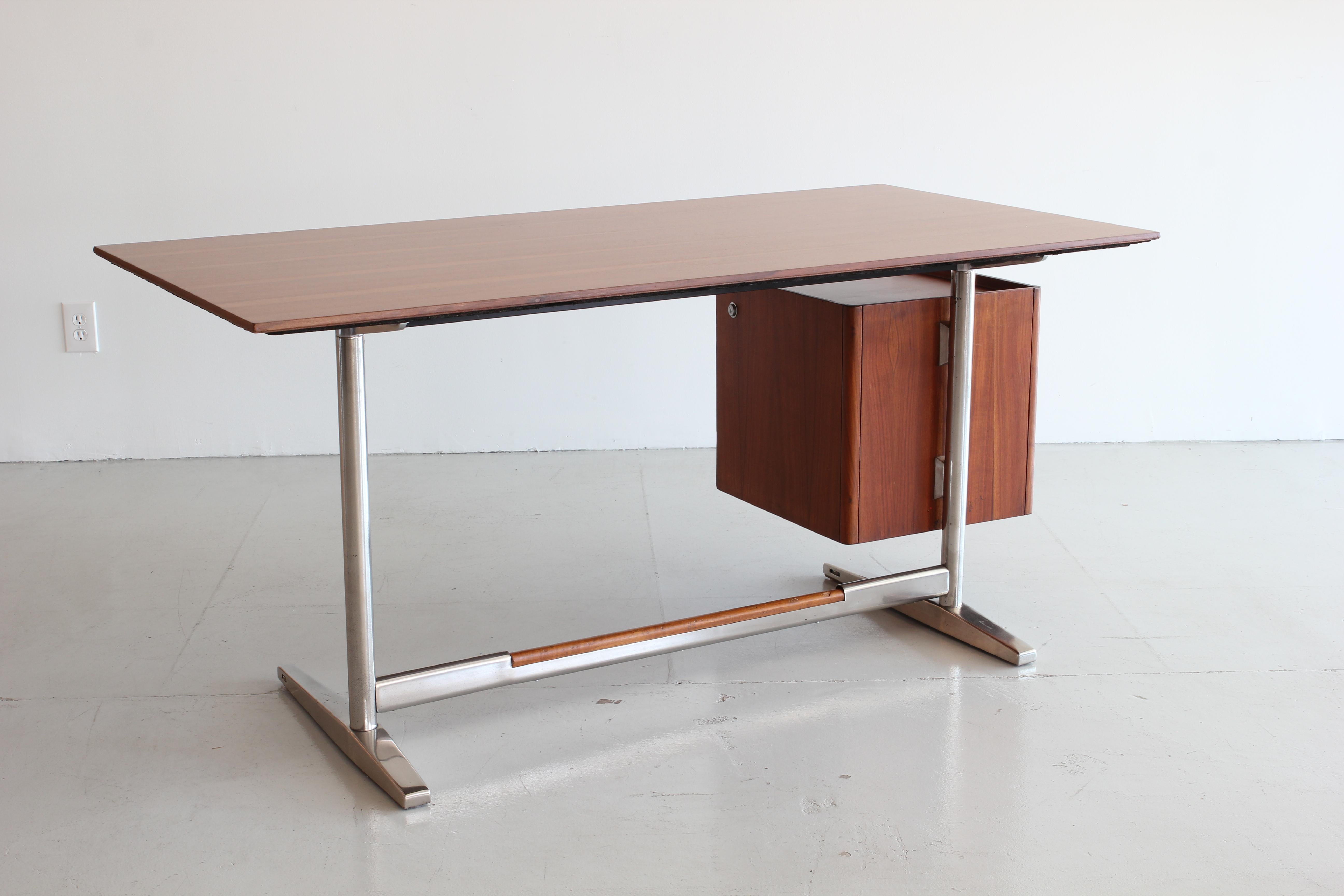 Gio Ponti Rosewood and Chrome Desk 3