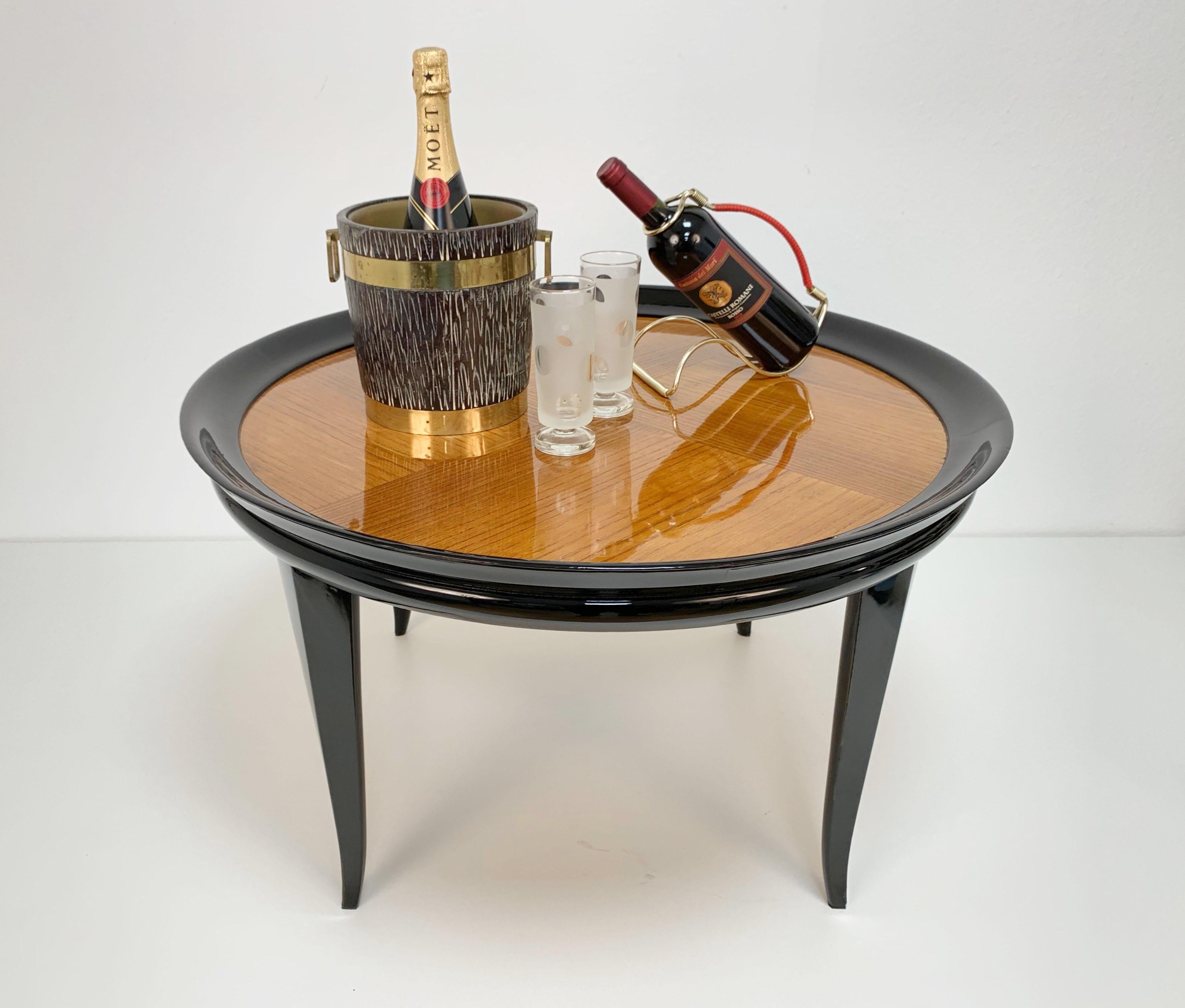 Gio Ponti Round Coffee Table Italian Art Deco, Ebonized Wood, Italy, 1940s 12