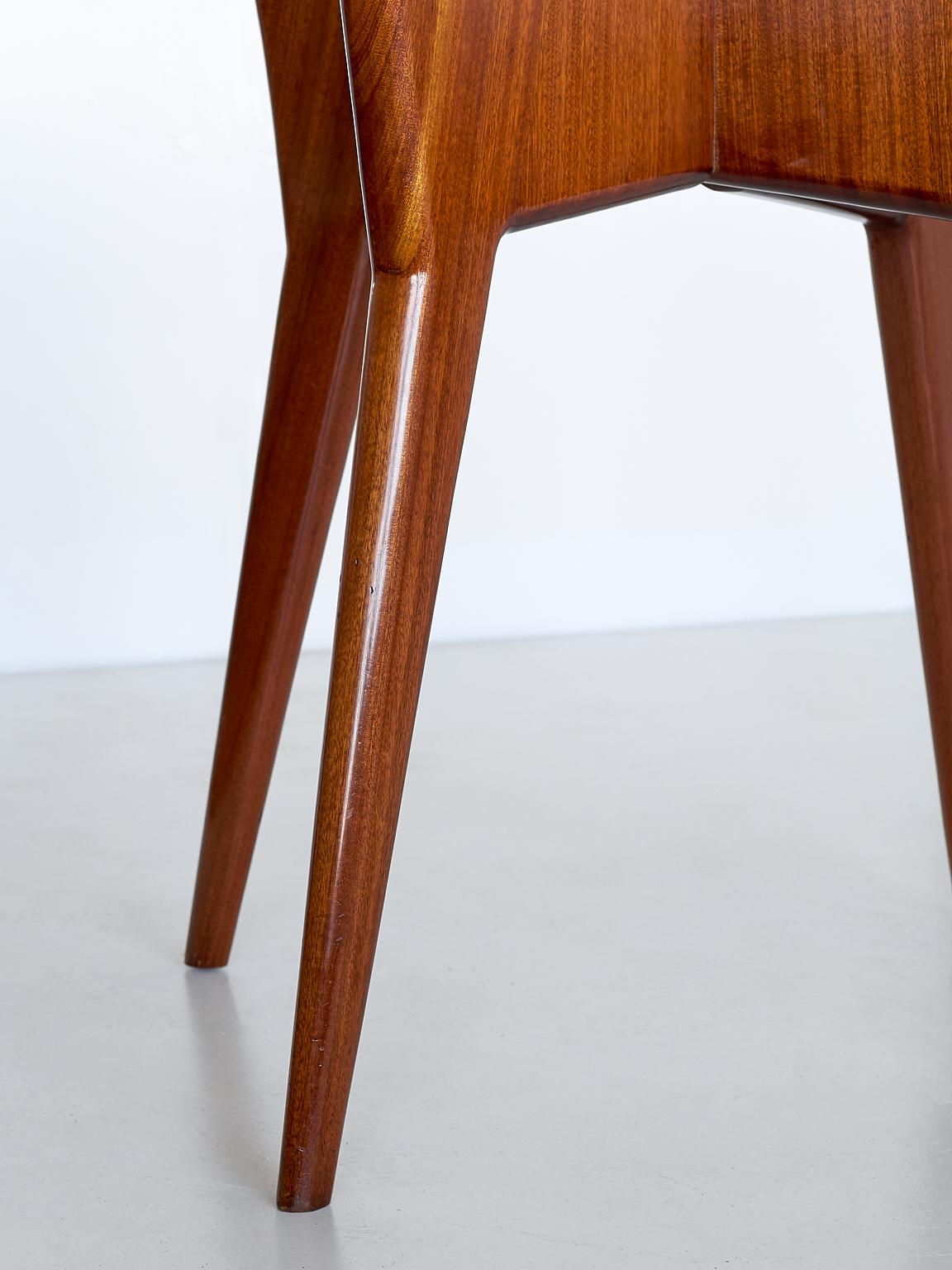 Mid-Century Modern Gio Ponti Round Dining Table in Mahogany and Thuja Burr, Italy, Early 1950s For Sale