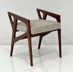 Tabouret sculptural de Gio Ponti Model No 687